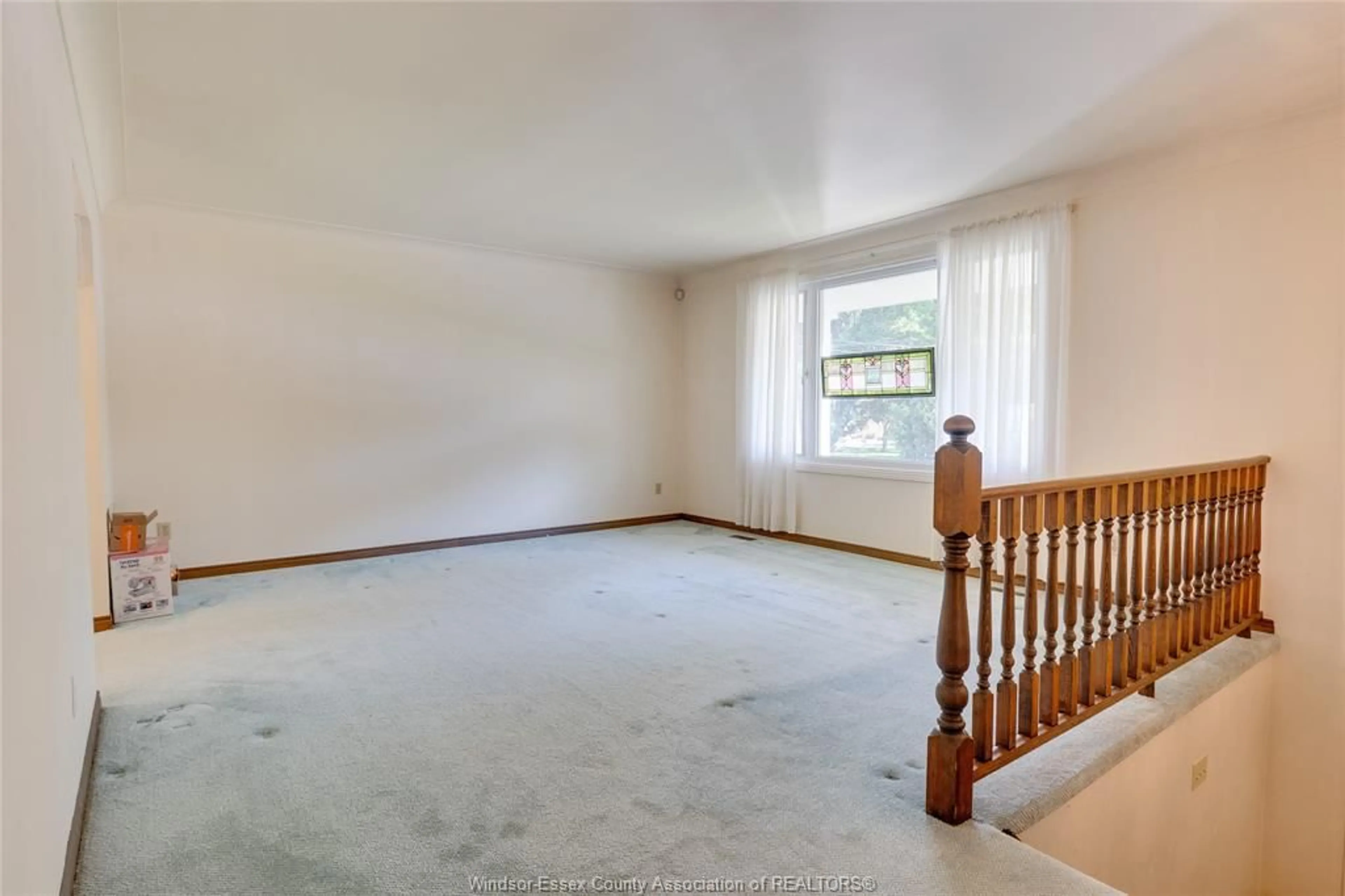 A pic of a room for 1675 BOUFFARD Rd, LaSalle Ontario N9J 1H1