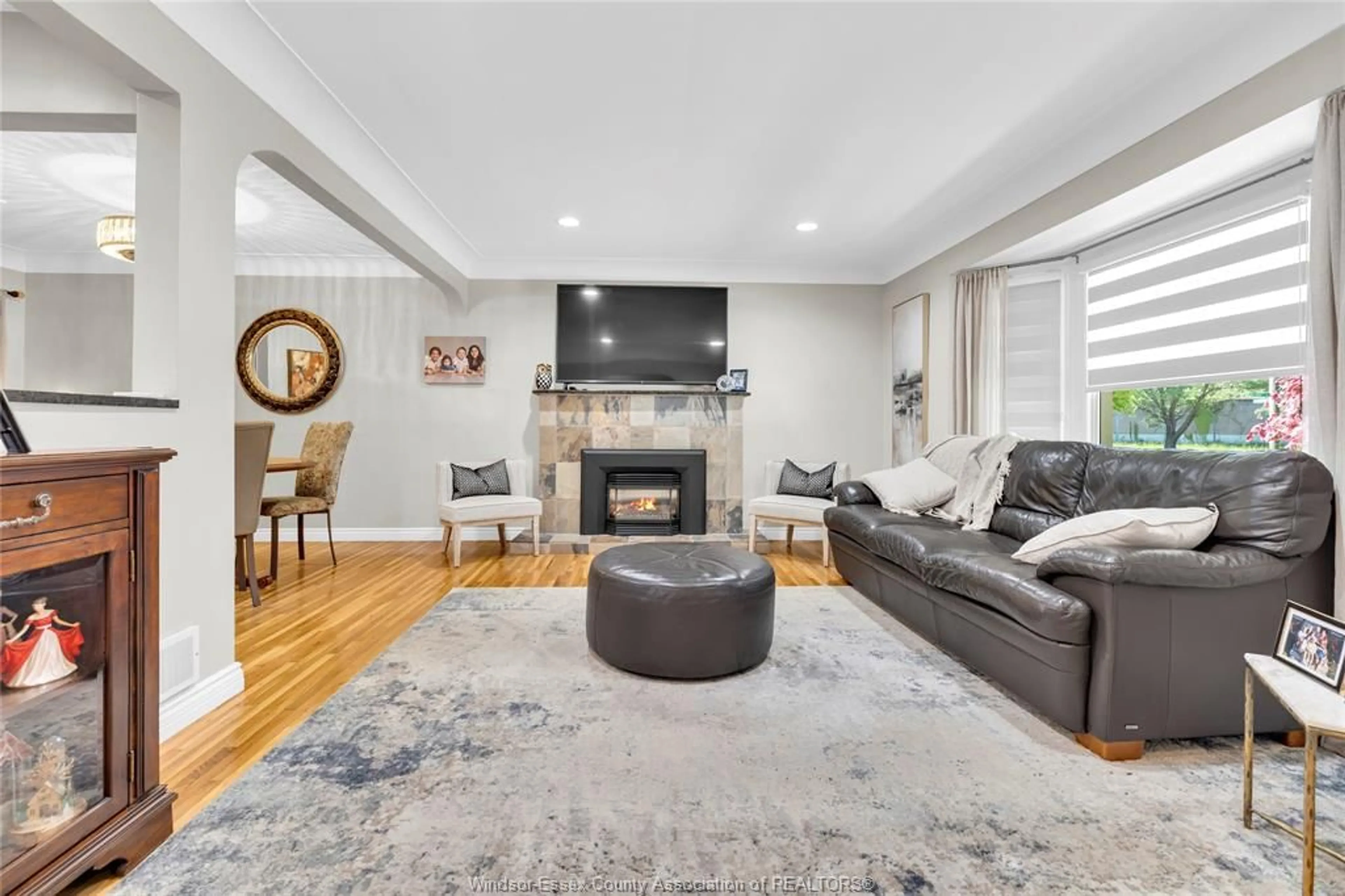 Living room with furniture, unknown for 2630 VIRGINIA PARK, Windsor Ontario N9E 2B4
