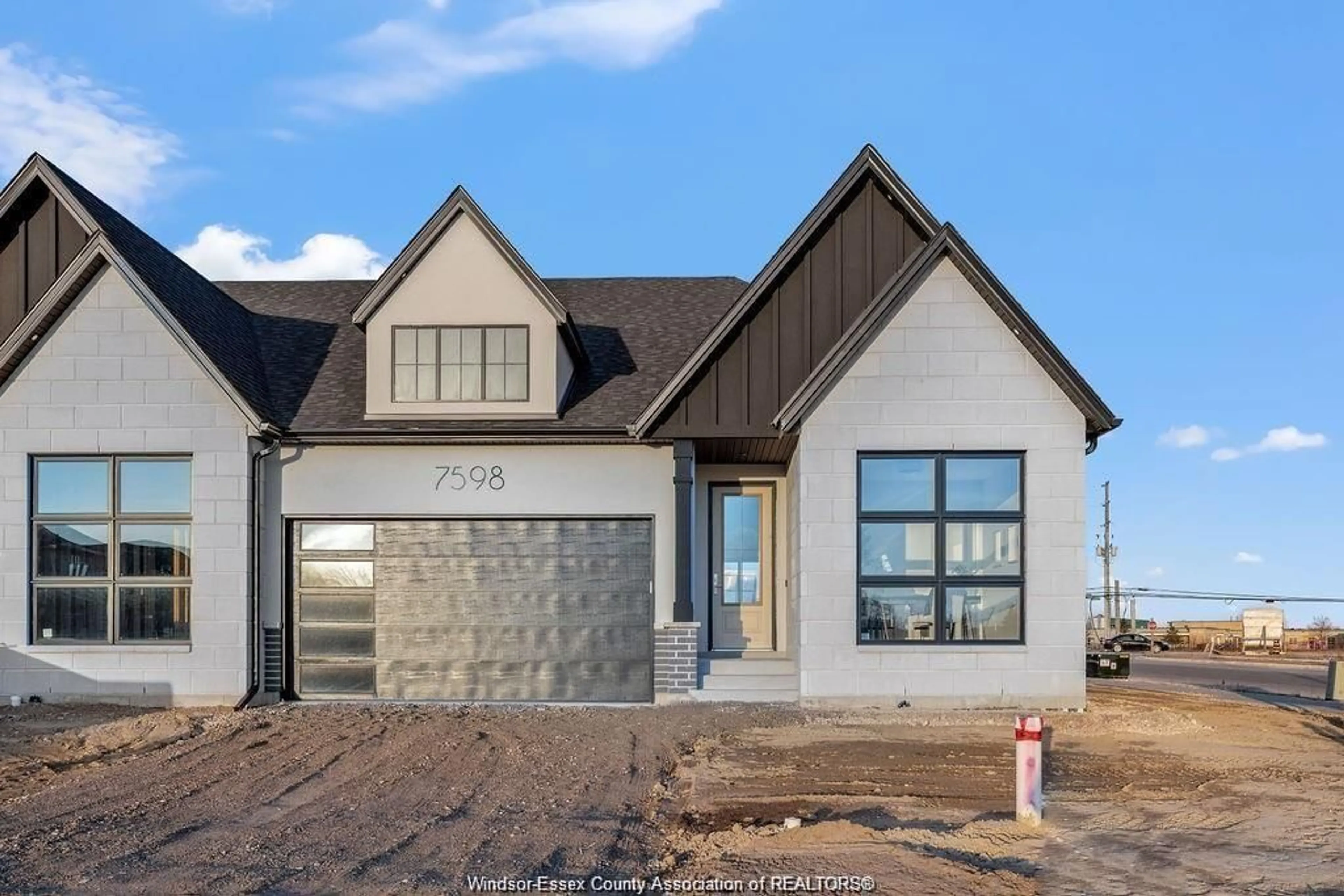 Home with brick exterior material, unknown for 7558 SILVERLEAF Lane, LaSalle Ontario N9H 1H3