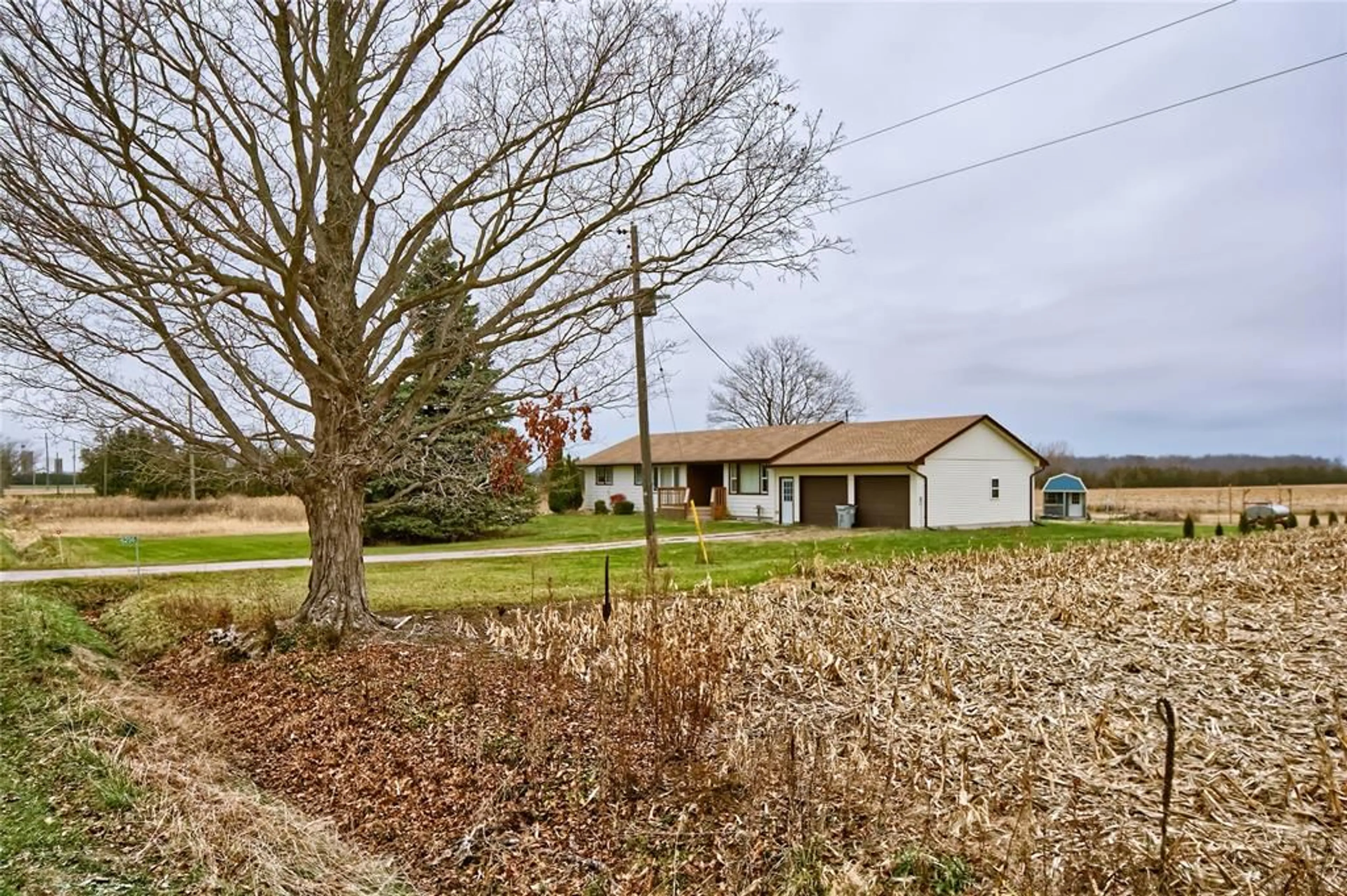 A pic from outside/outdoor area/front of a property/back of a property/a pic from drone, water/lake/river/ocean view for 6256 EGREMONT Rd, Warwick-Watford Ontario N0N 1J4