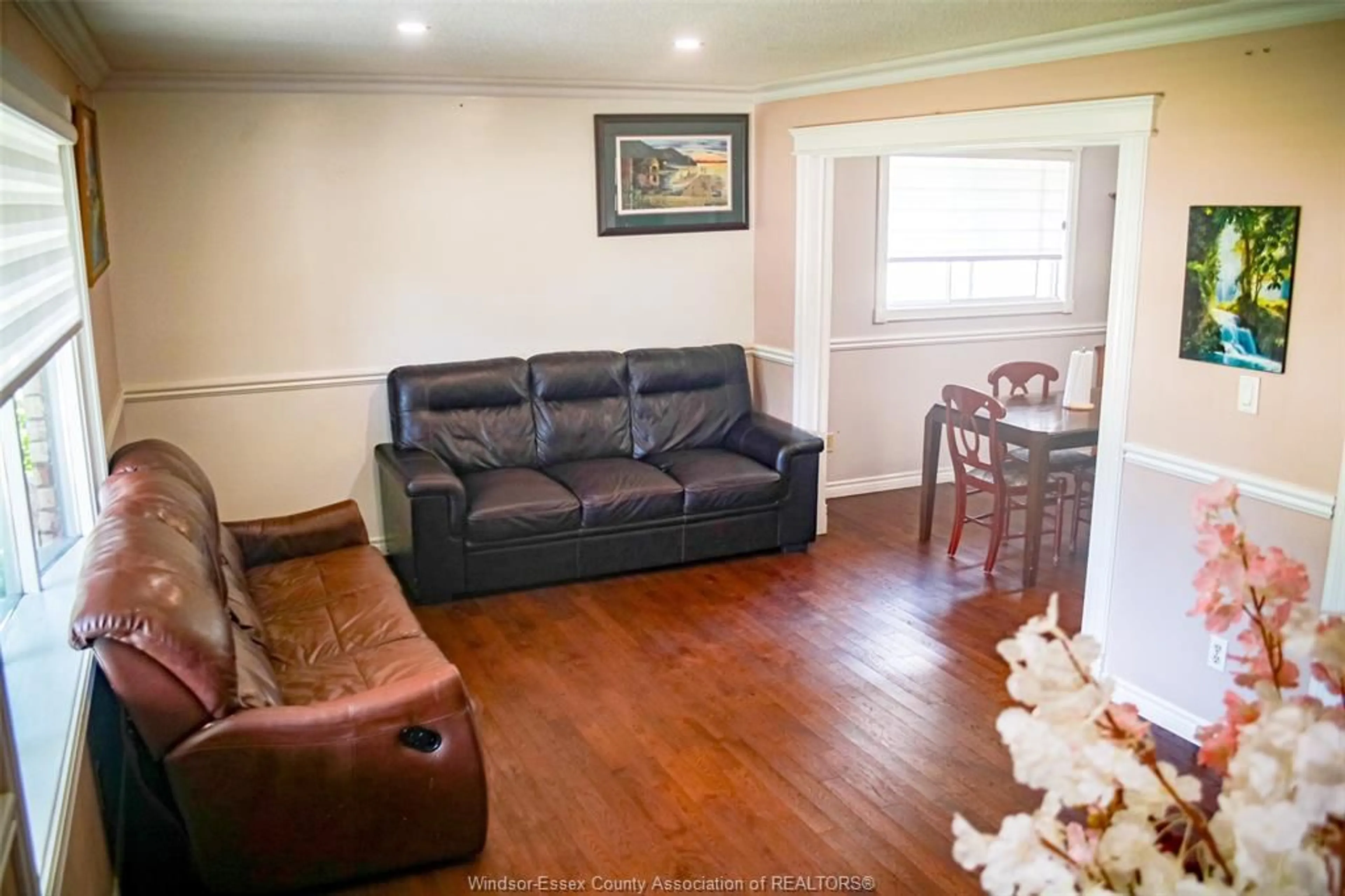 Living room with furniture, wood/laminate floor for 2709 CLEMENCEAU, Windsor Ontario N8T 2P9