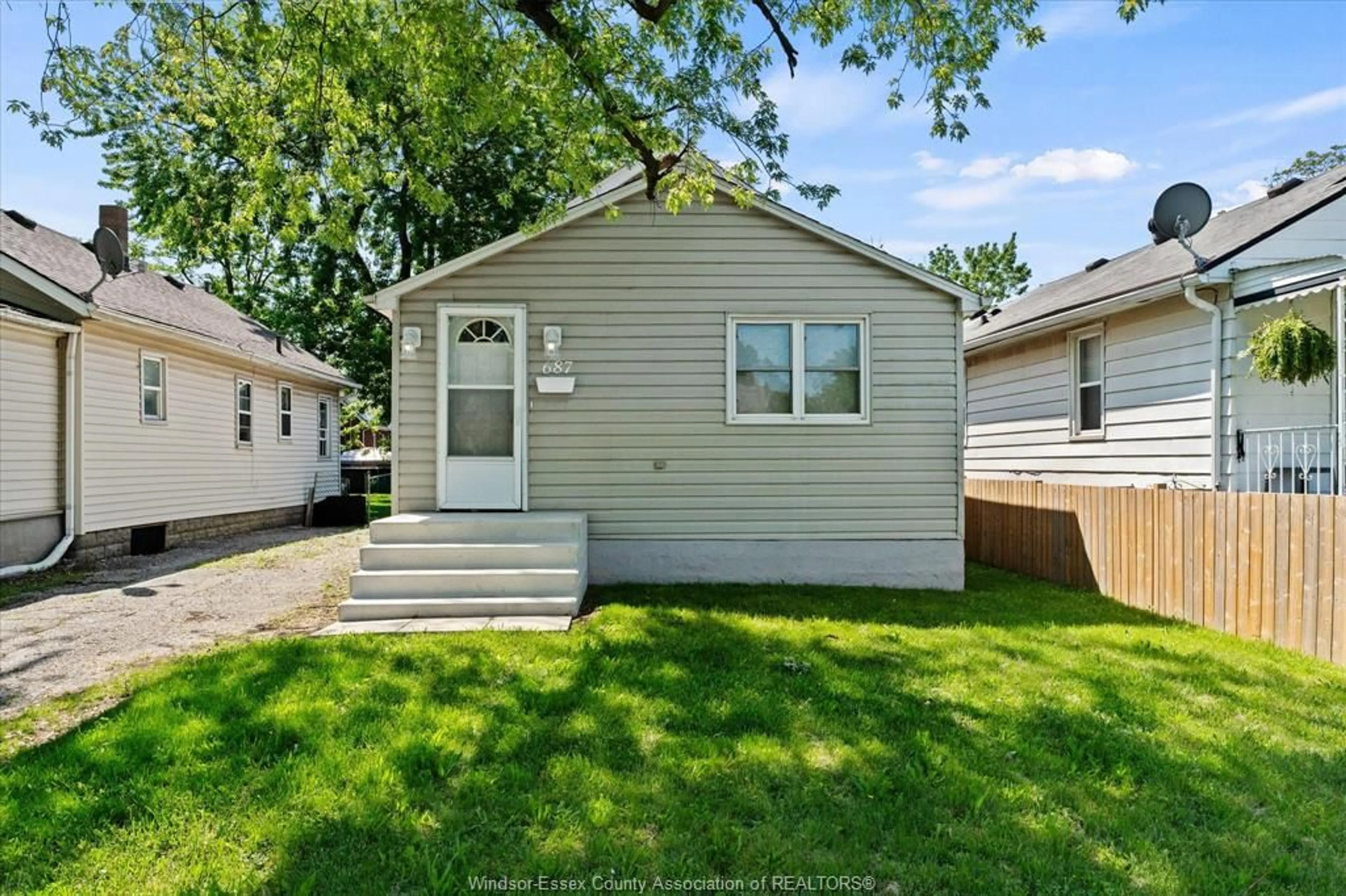 Home with vinyl exterior material, street for 687 CHARLOTTE St, Windsor Ontario N8X 3A6