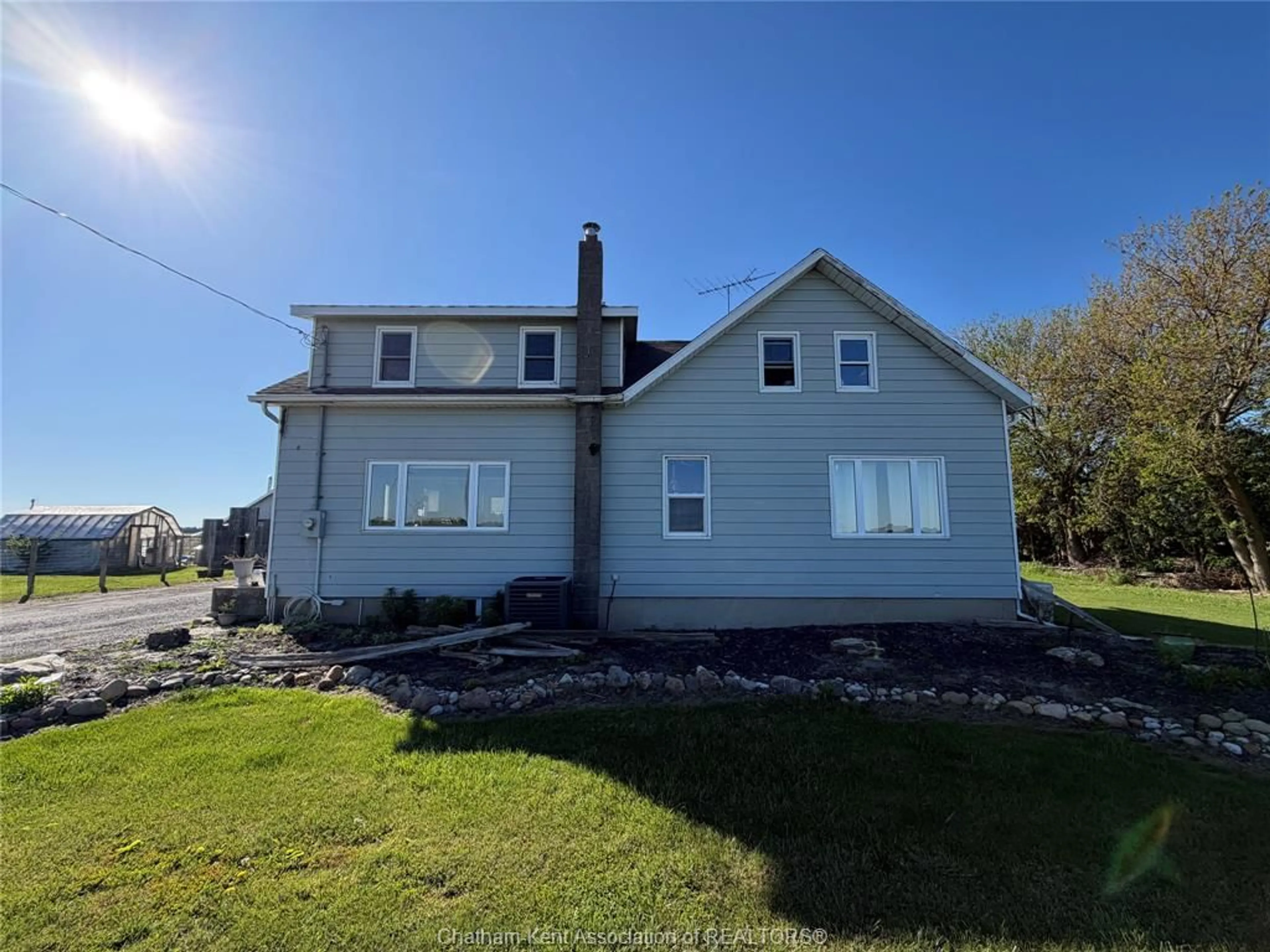 A pic from outside/outdoor area/front of a property/back of a property/a pic from drone, unknown for 6766 MALLARD Line, Chatham-Kent Ontario N0P 1L0