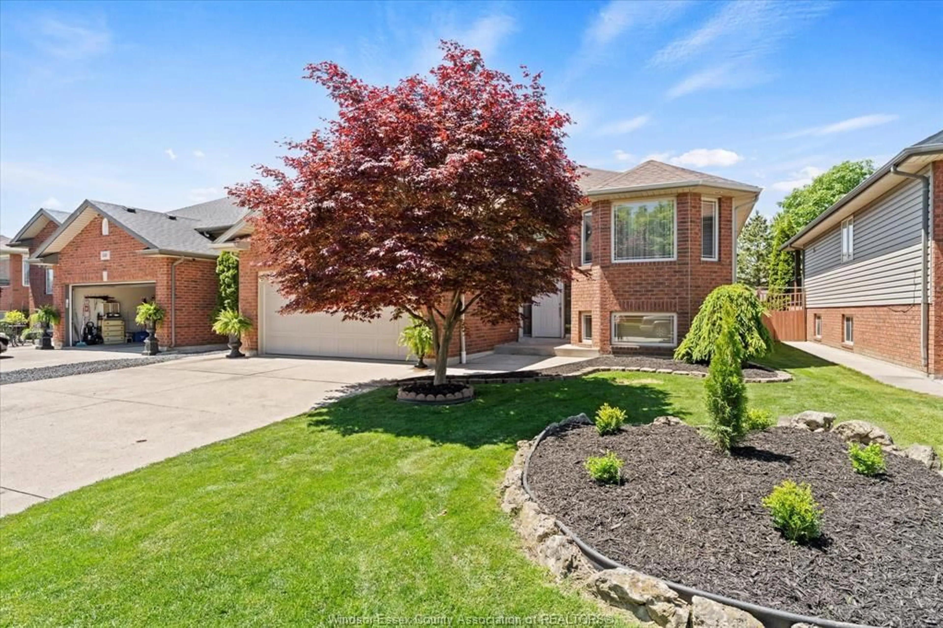 Home with brick exterior material, street for 1531 VENETIAN Ave, Windsor Ontario N8P 1P9
