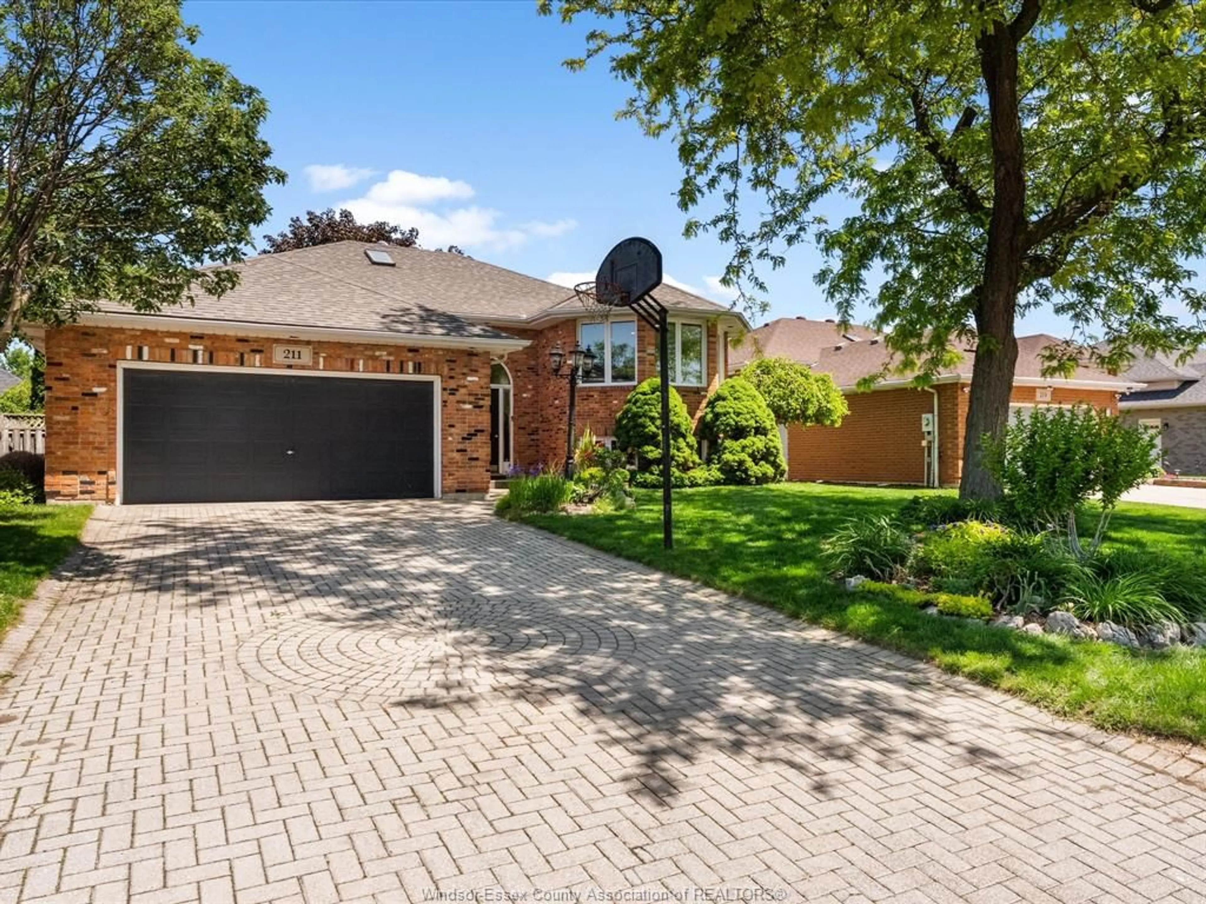Home with brick exterior material, street for 211 Sunnyside, LaSalle Ontario N9J 3J2