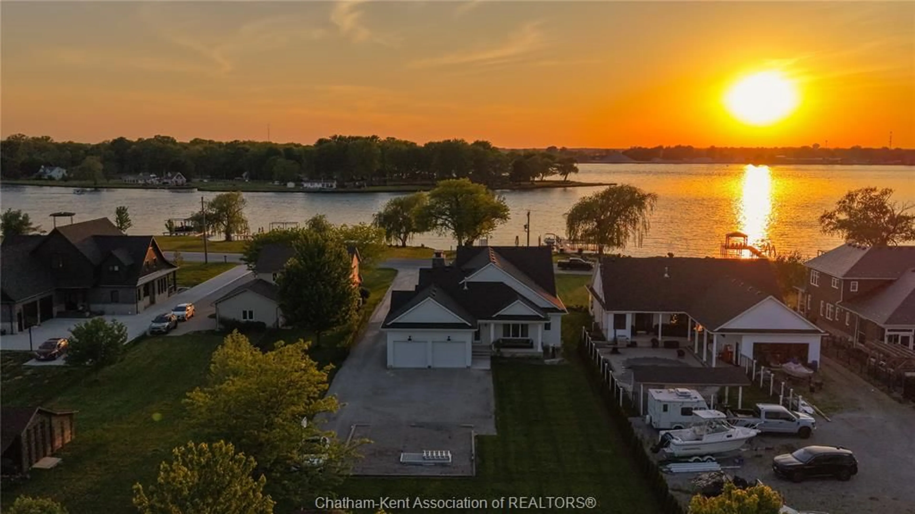 A pic from outside/outdoor area/front of a property/back of a property/a pic from drone, water/lake/river/ocean view for 3664 ST CLAIR Pky, Sombra Ontario N0P 2H0