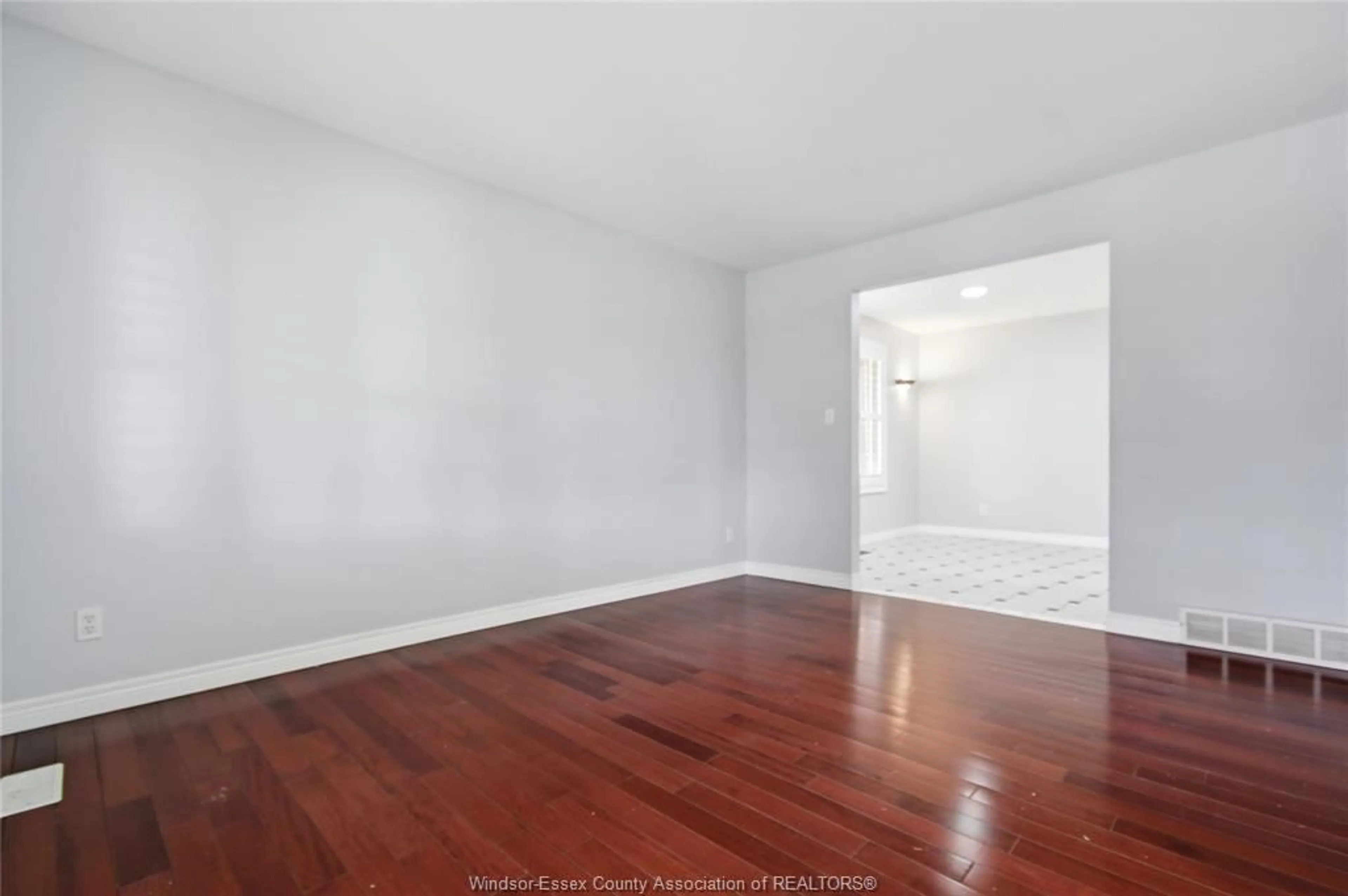 A pic of a room for 3154 FAZIO Dr, Windsor Ontario N9E 4G6