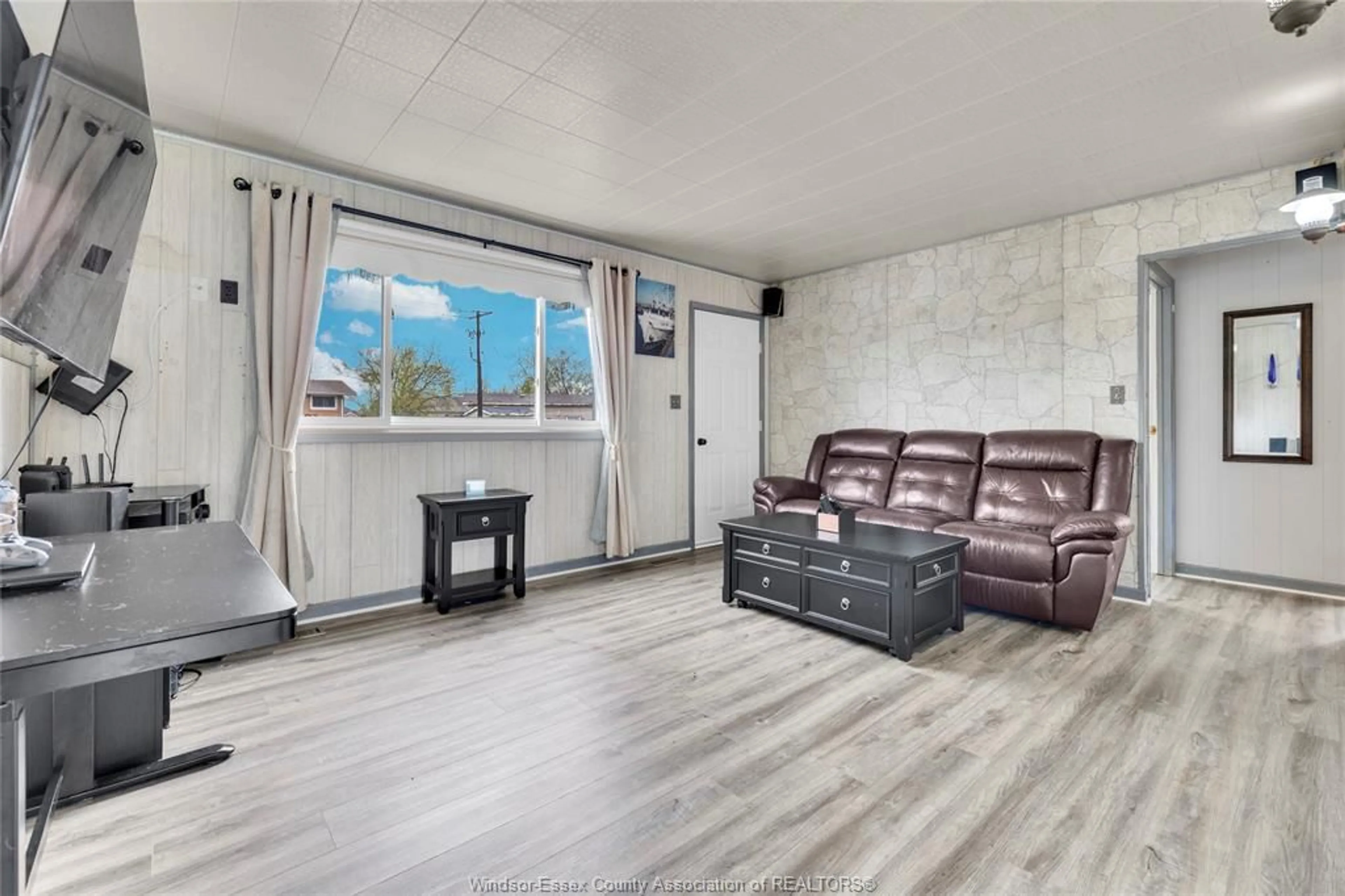 Living room with furniture, unknown for 329 PARKSIDE Dr, McGregor Ontario N0R 1J0