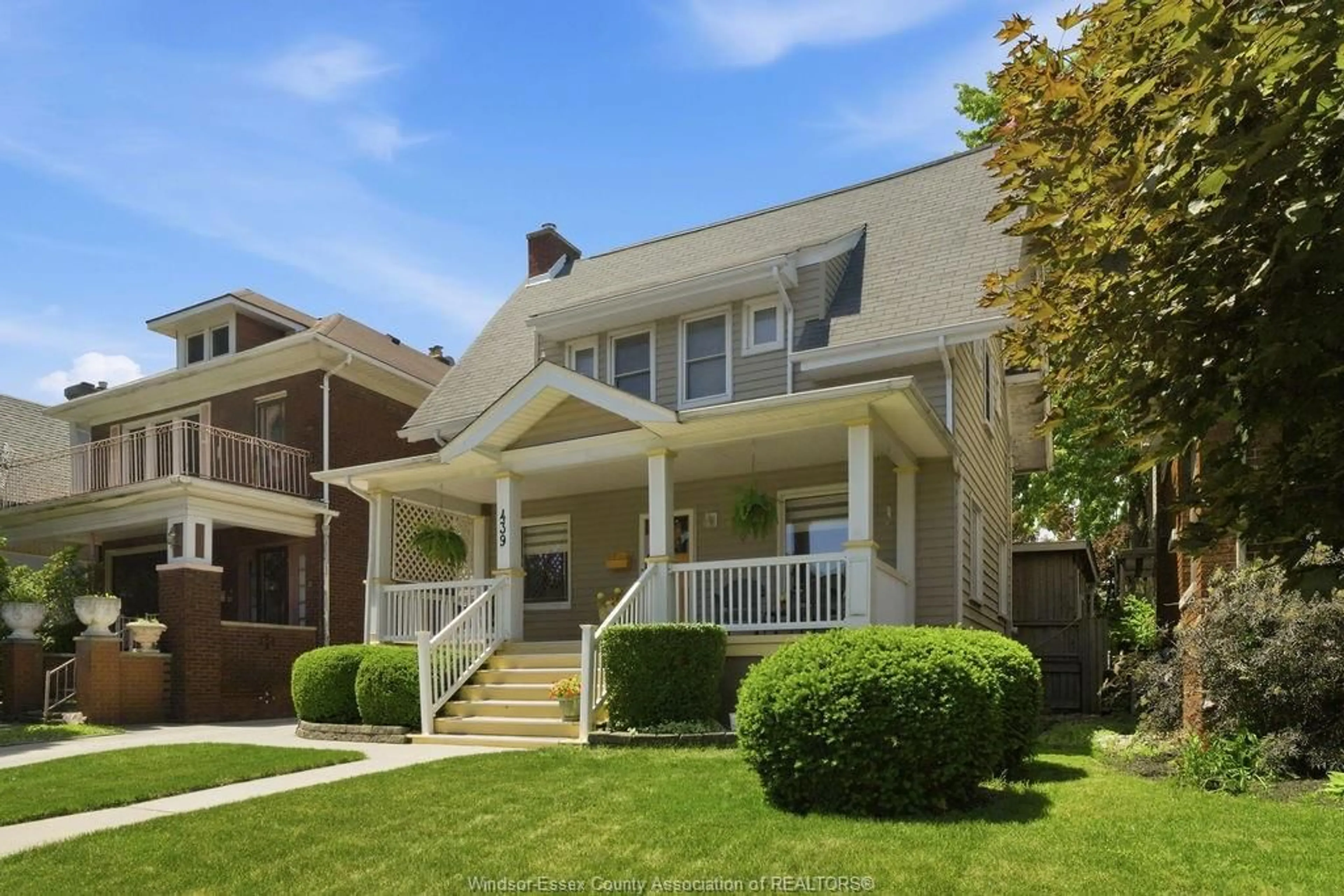 Home with vinyl exterior material, street for 439 MOY Ave, Windsor Ontario N9A 2N3
