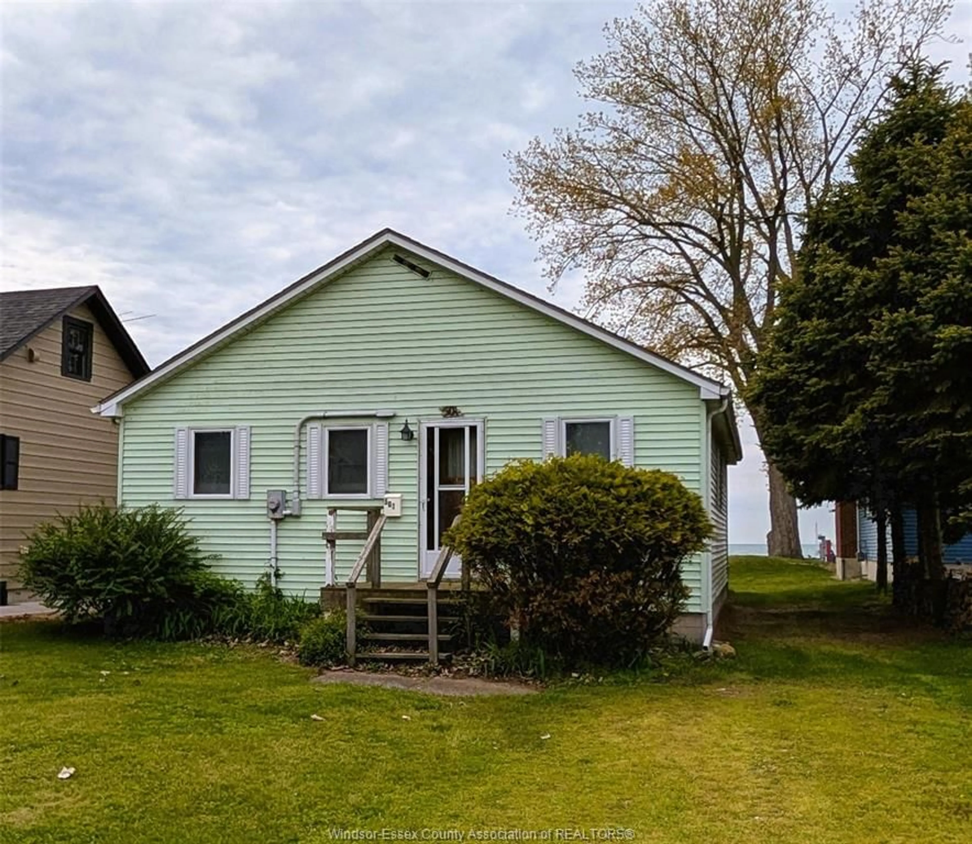 Unknown for 501 LAKEWOOD, Amherstburg Ontario N9V 2Y8