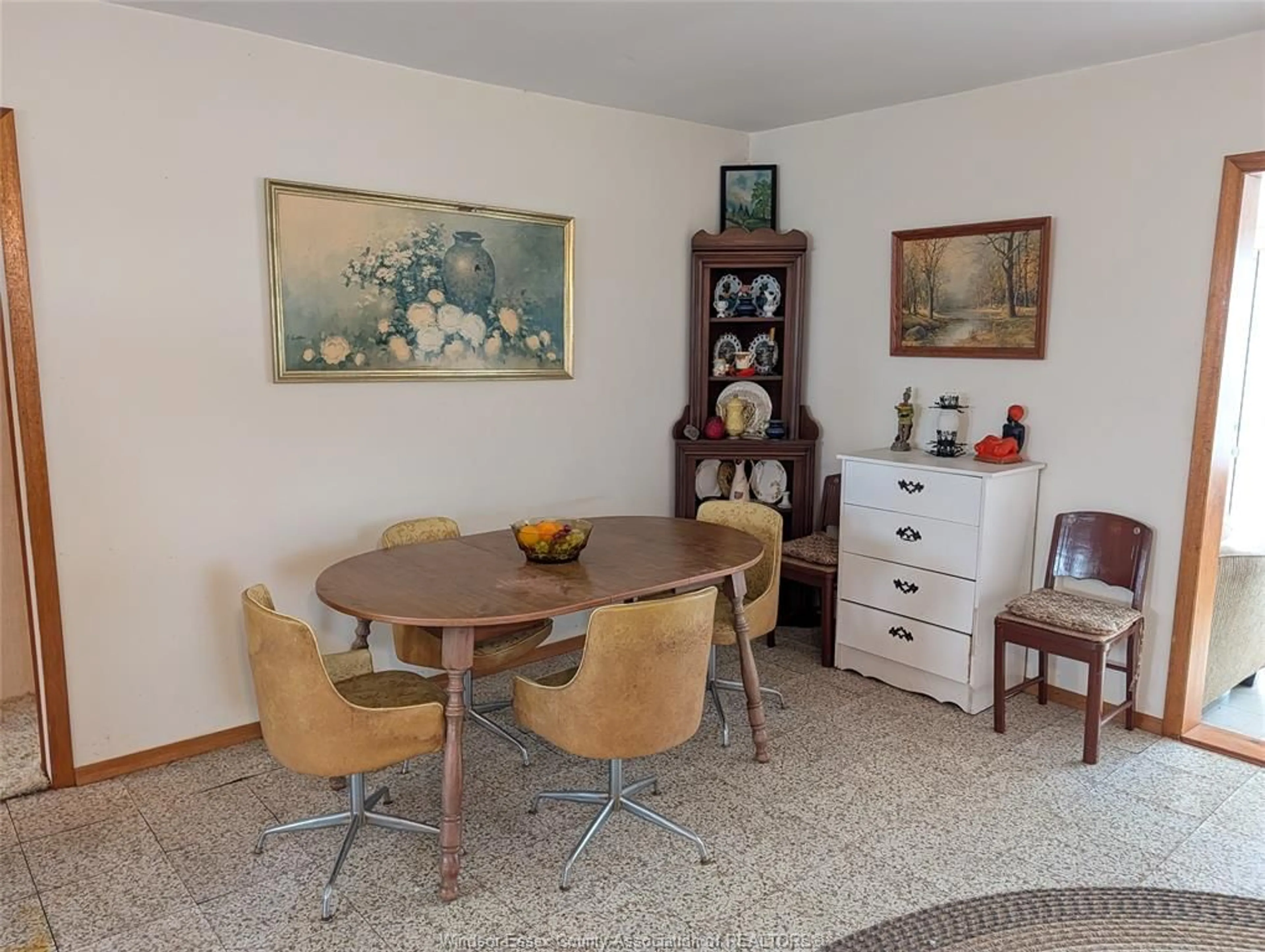 Dining room, unknown for 501 LAKEWOOD, Amherstburg Ontario N9V 2Y8