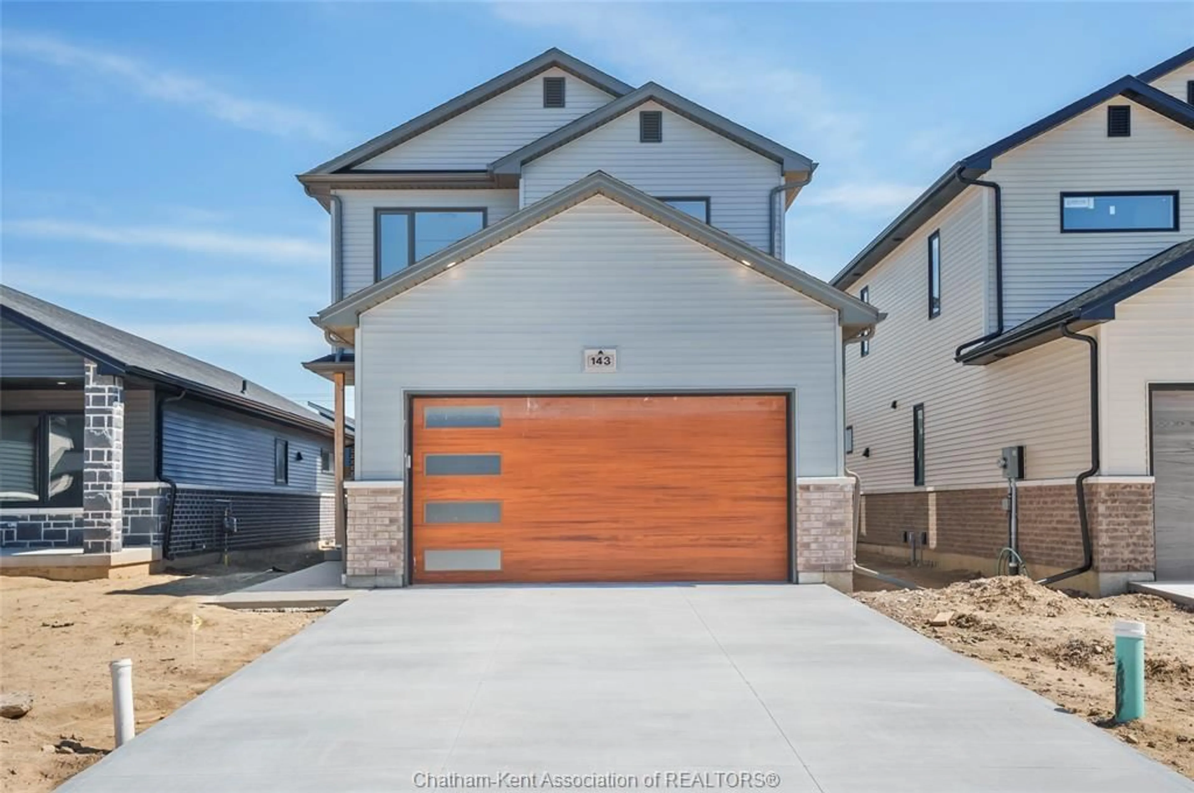 Home with brick exterior material, street for 199 IRONWOOD Trail, Chatham Ontario N7M 0T3