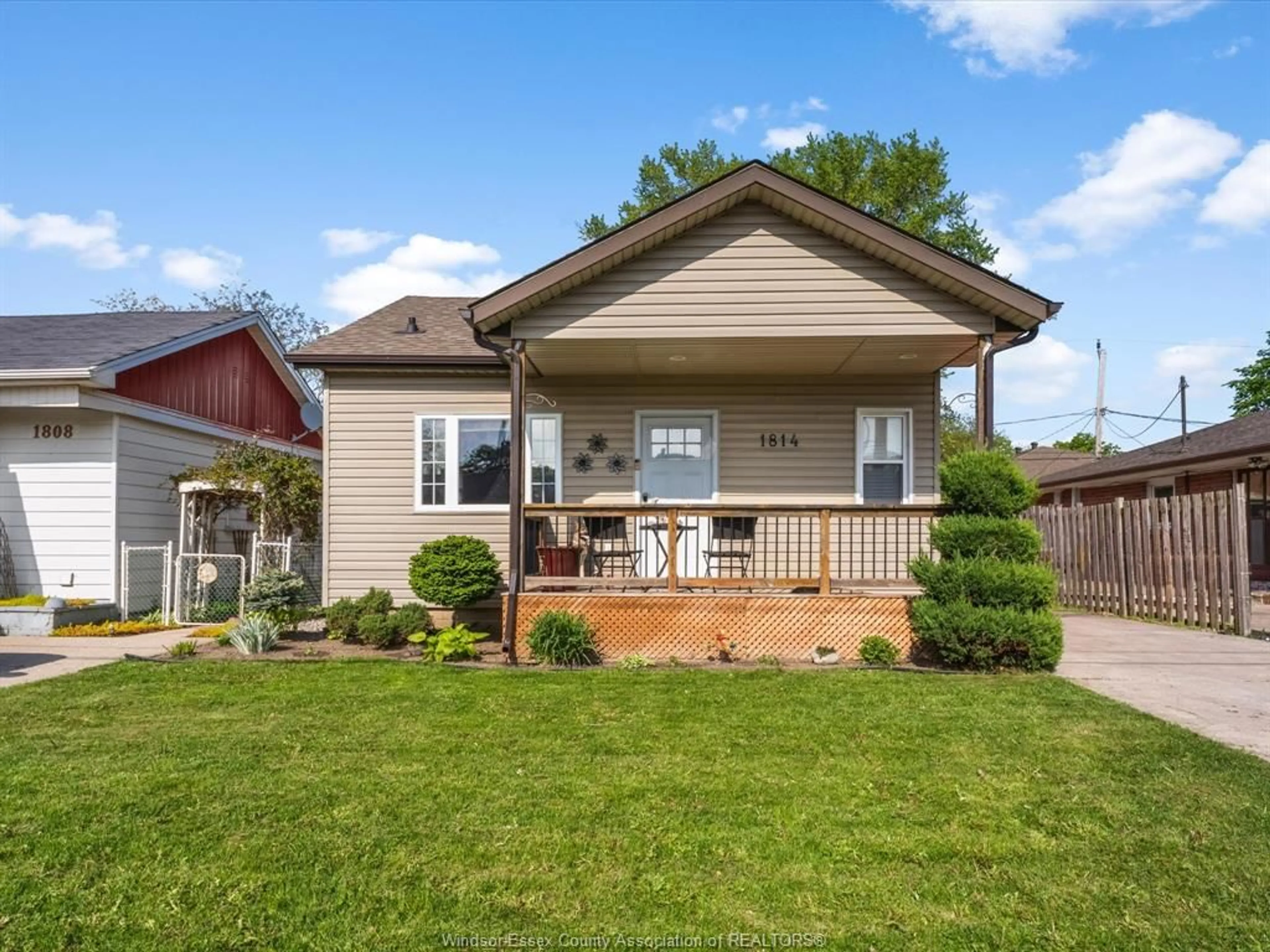Home with vinyl exterior material, street for 1814 Central Ave, Windsor Ontario N8W 4H7