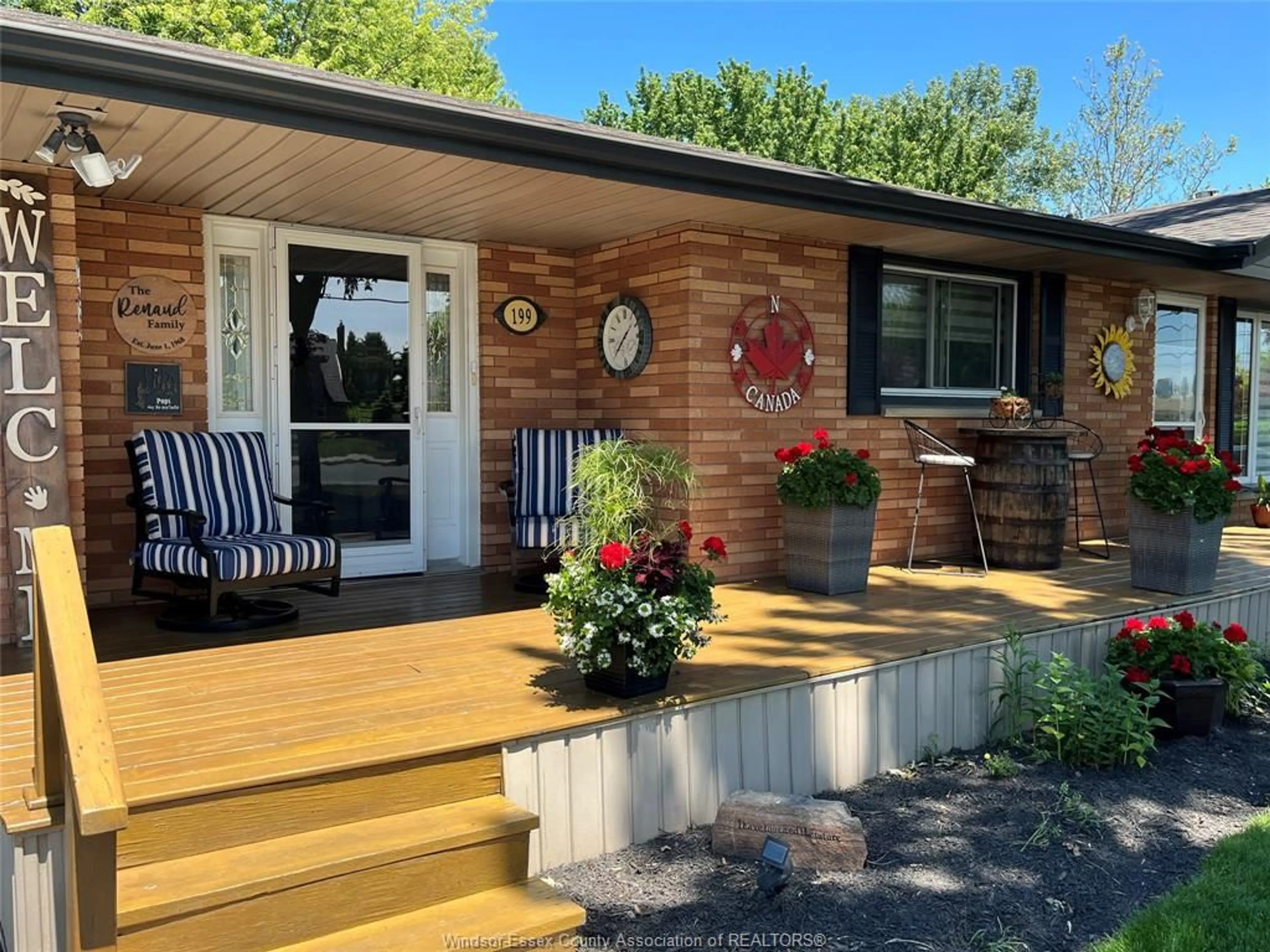 Home with vinyl exterior material, street for 199 NOTRE DAME St, Lakeshore Ontario N0R 1A0