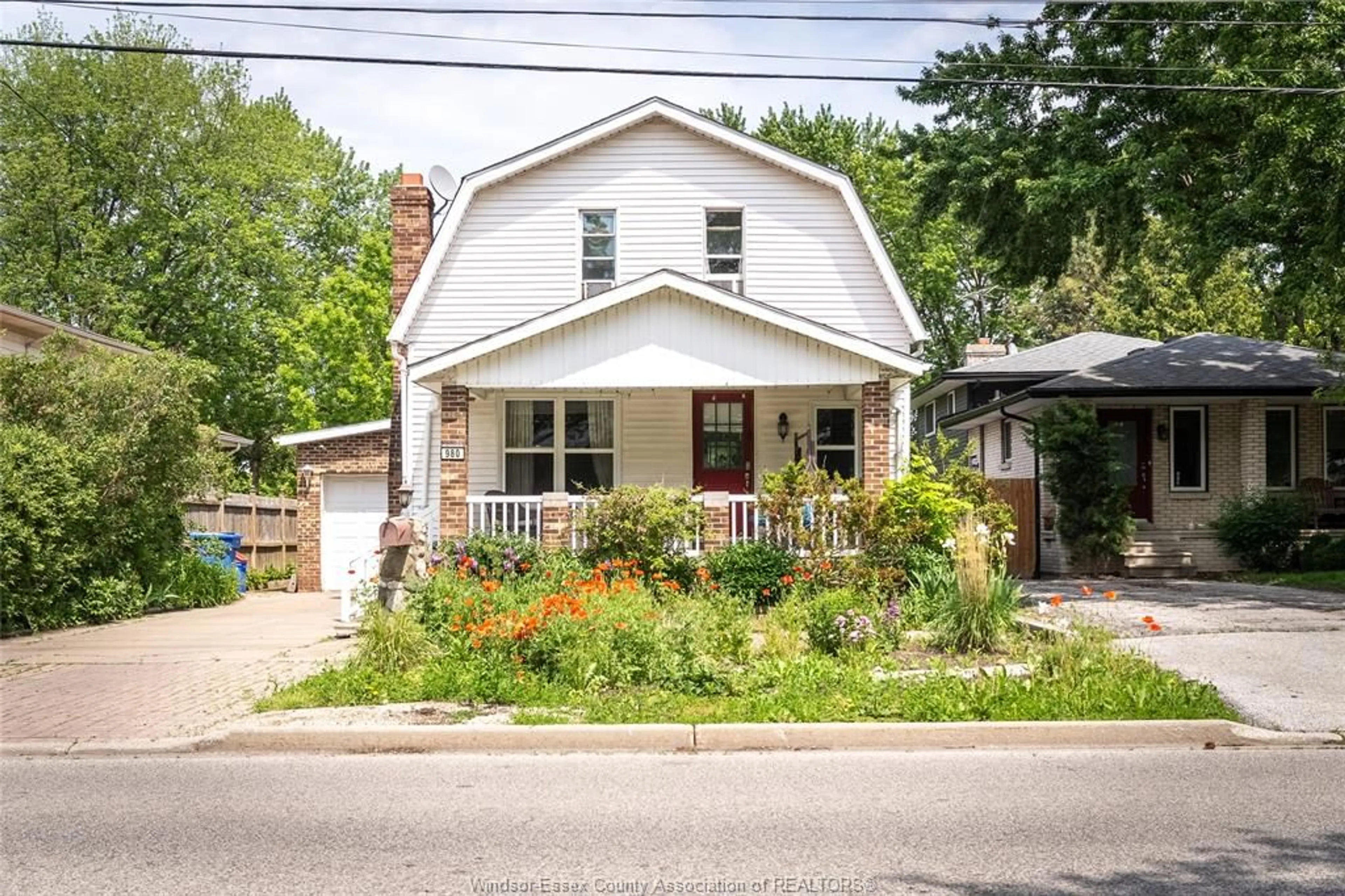Home with brick exterior material, street for 980 RIVERDALE Ave, Windsor Ontario N8S 4C3