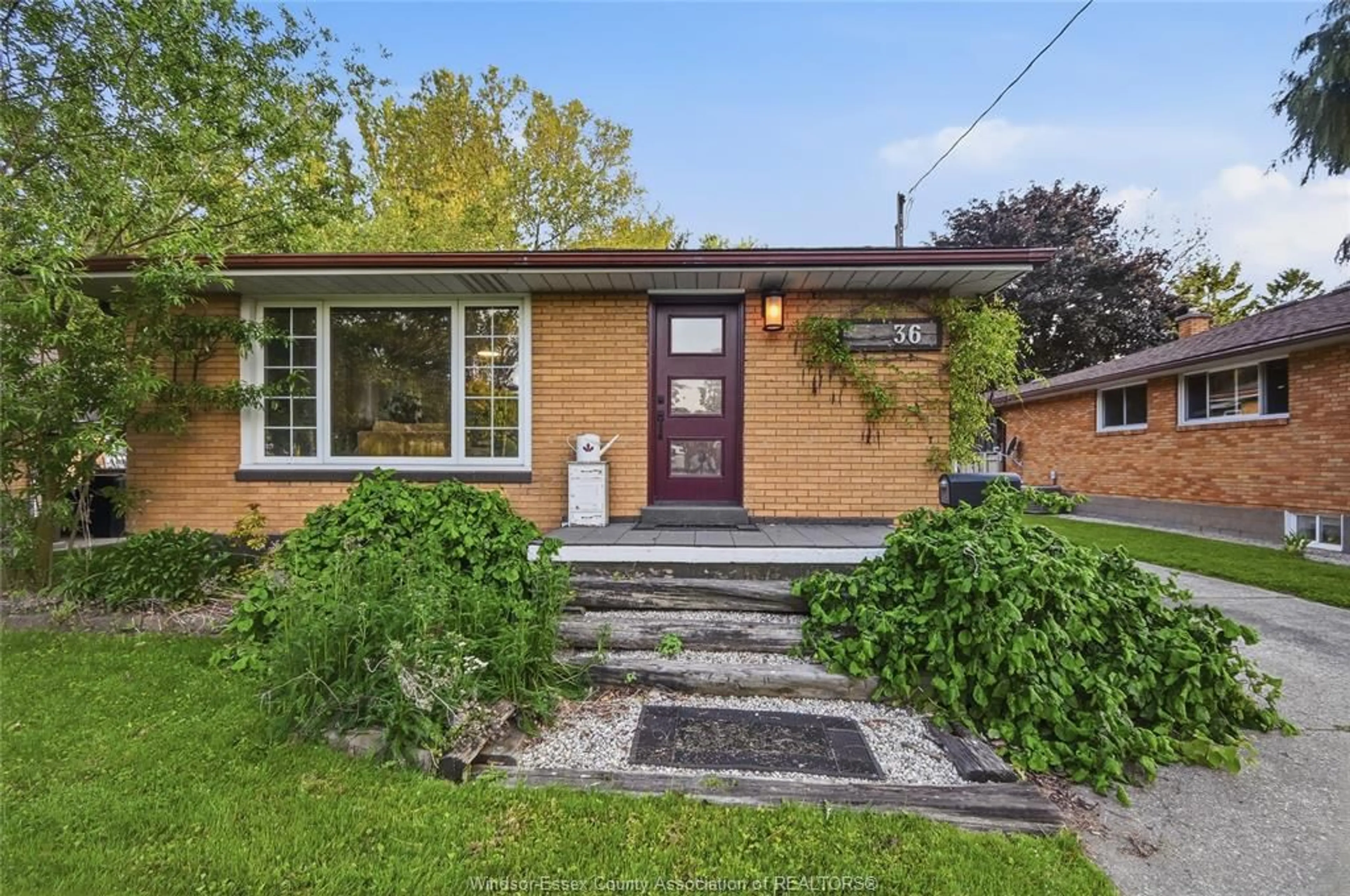 Home with brick exterior material, street for 36 WOODLAND Ave, Chatham Ontario N7L 2S6