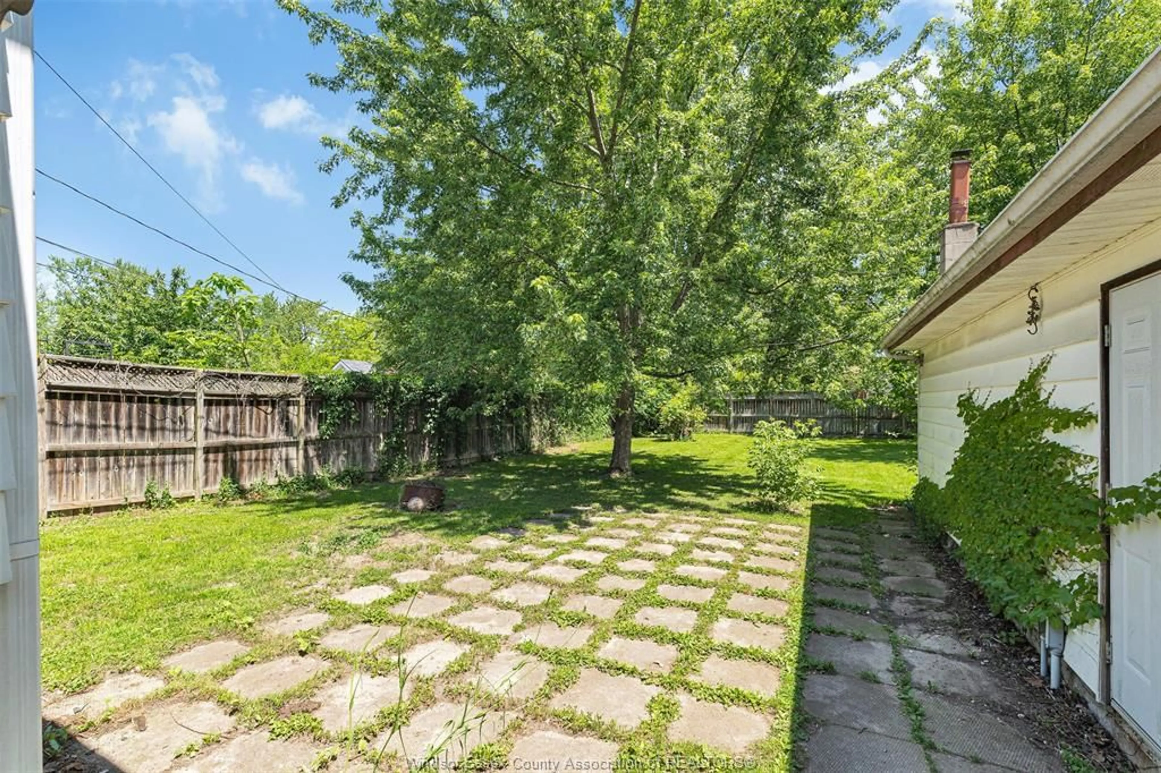 Patio, street for 1522 FORD, Windsor Ontario N8T 2C8