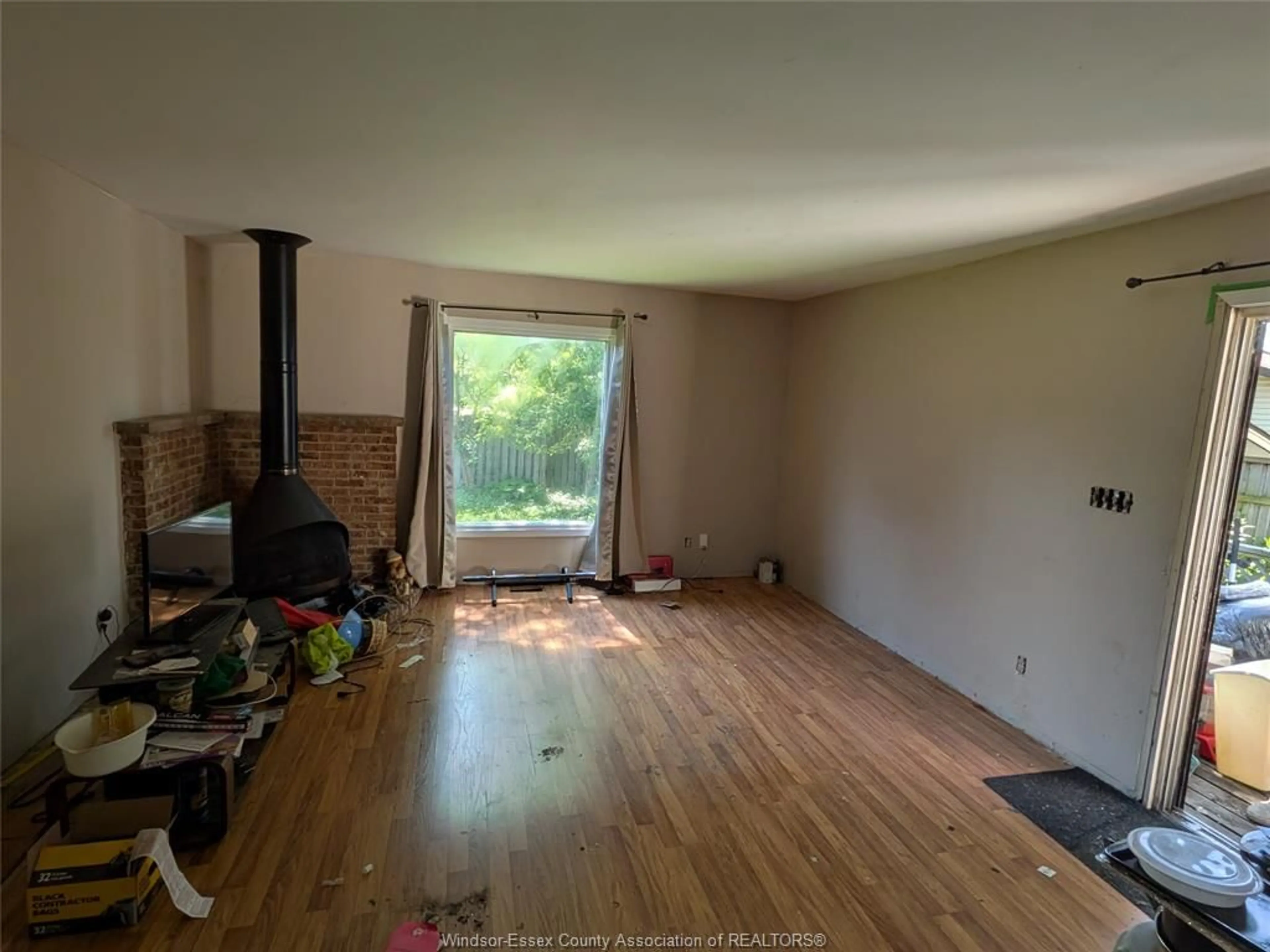 A pic of a room for 3671 MULFORD Crt, Windsor Ontario N9C 1W8
