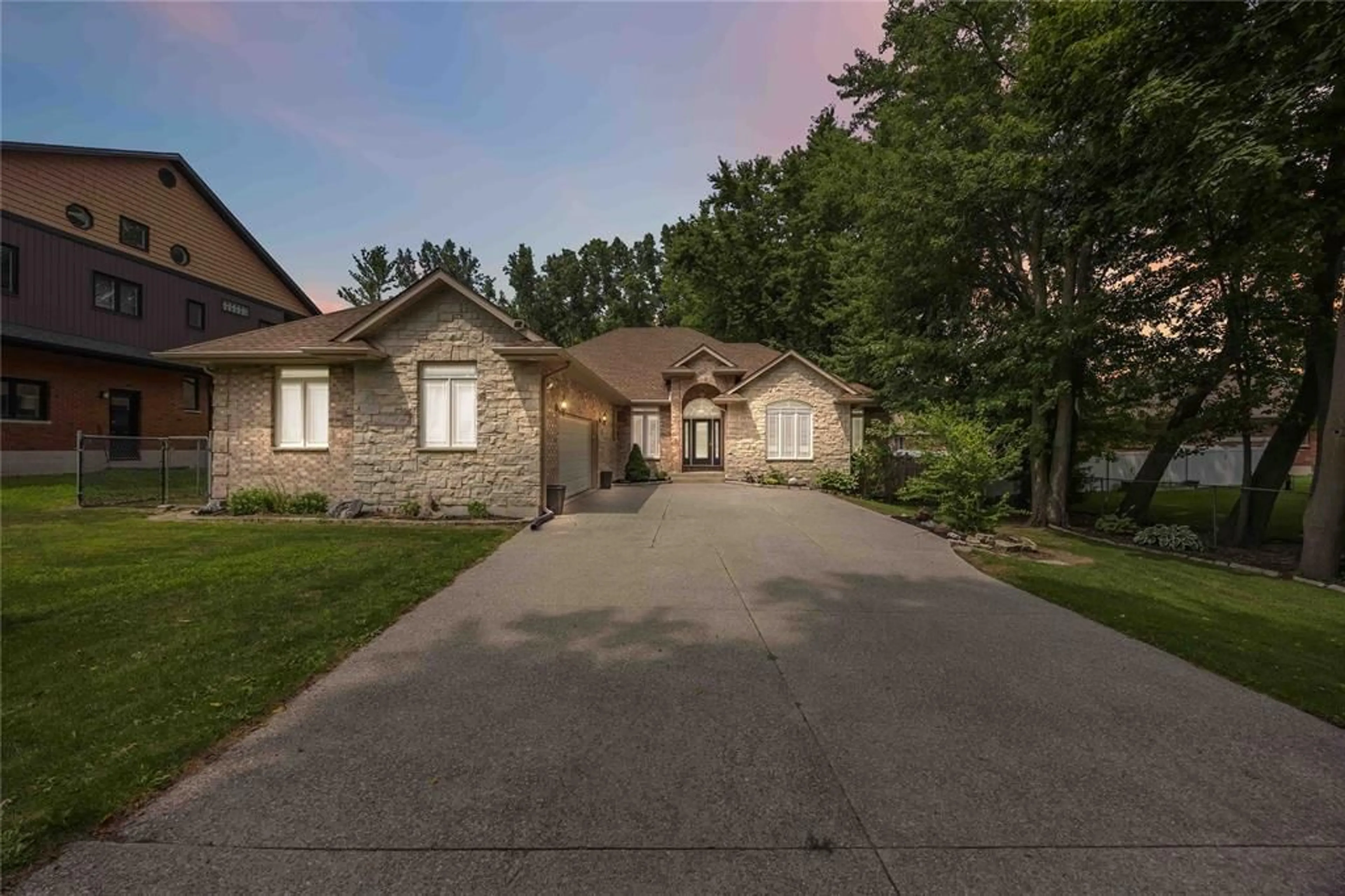 Unknown for 2056 BLACKWELL Rd, Sarnia Ontario 07T 7H4