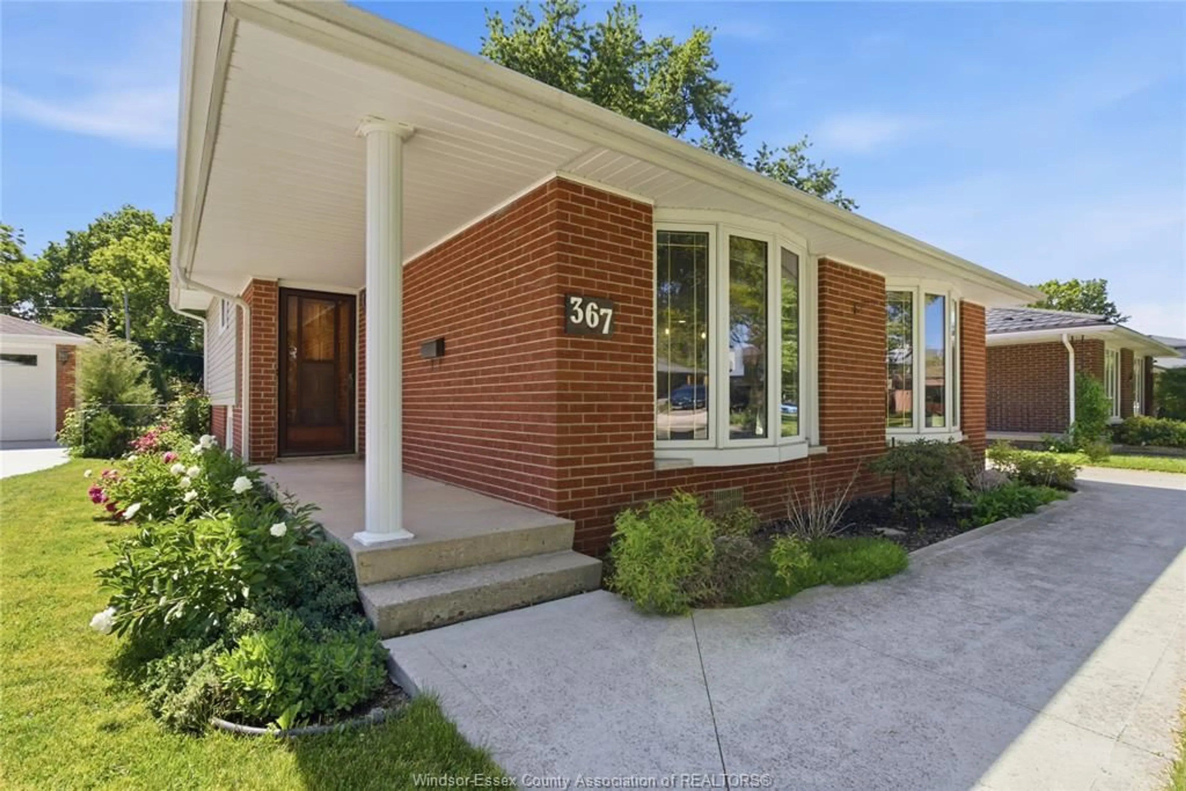 Home with brick exterior material, street for 367 Genevieve, Windsor Ontario N8S 3V7