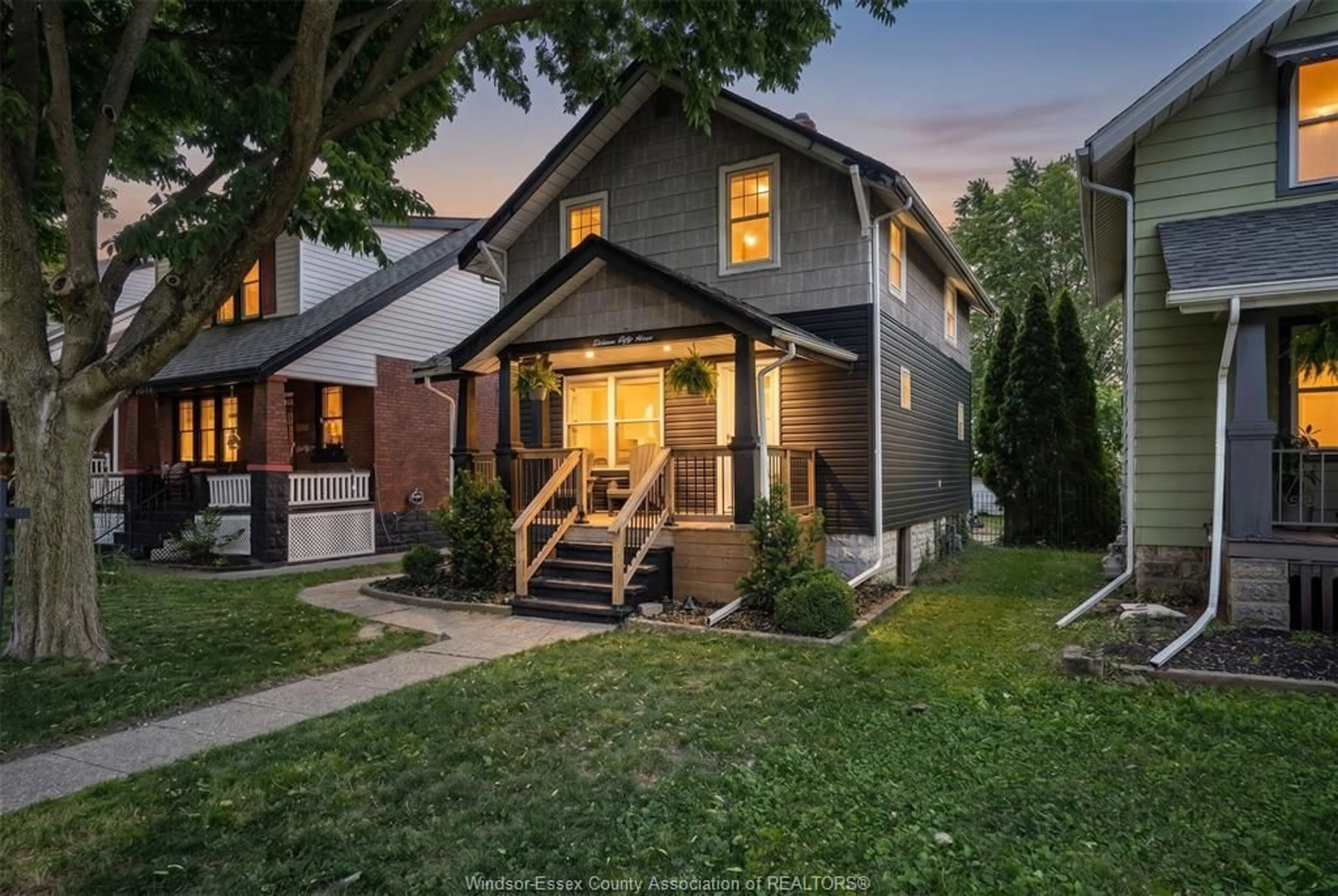 Unknown for 1353 Moy Ave., Windsor Ontario N8X 4S5