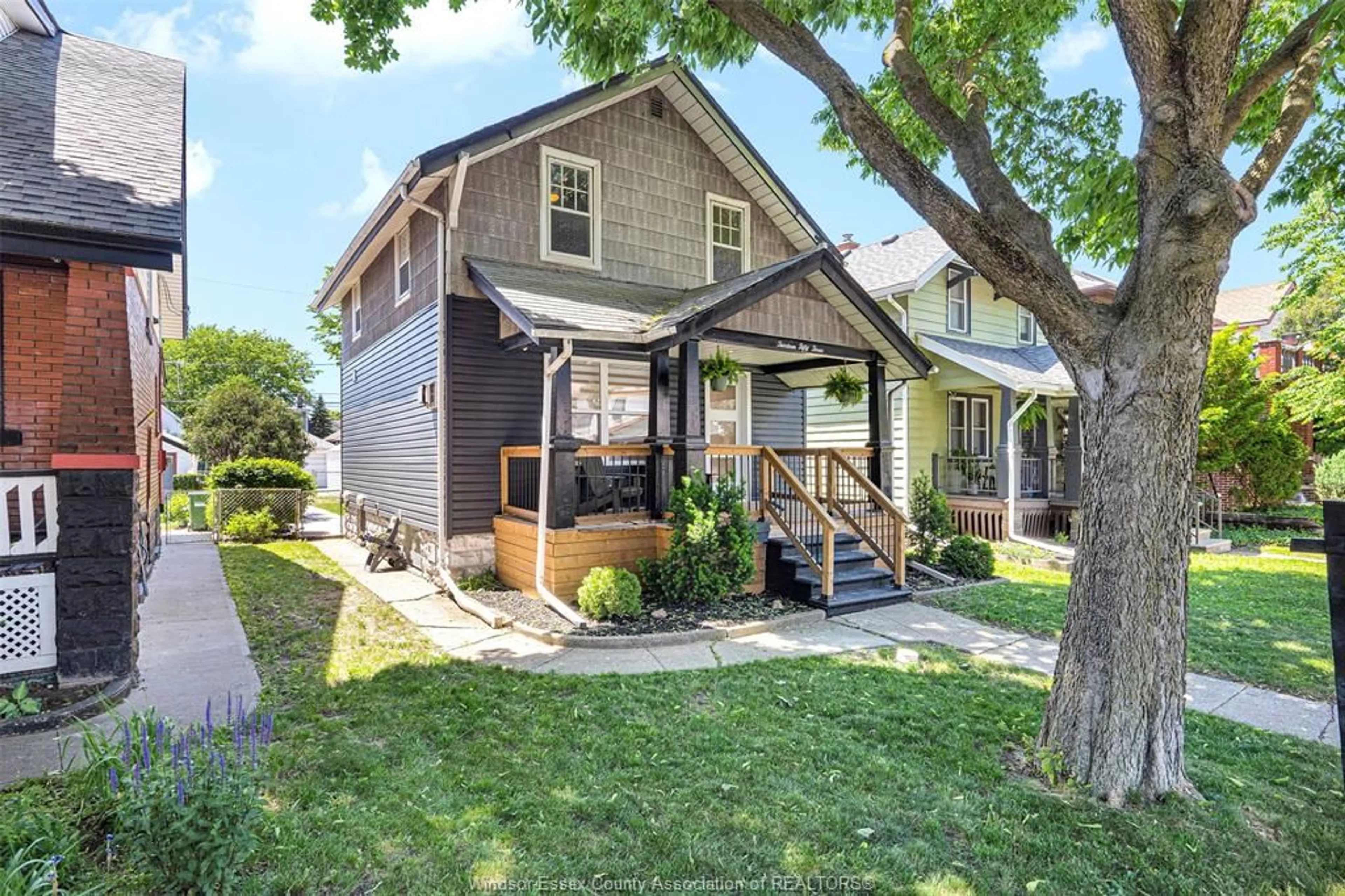 Unknown for 1353 Moy Ave., Windsor Ontario N8X 4S5