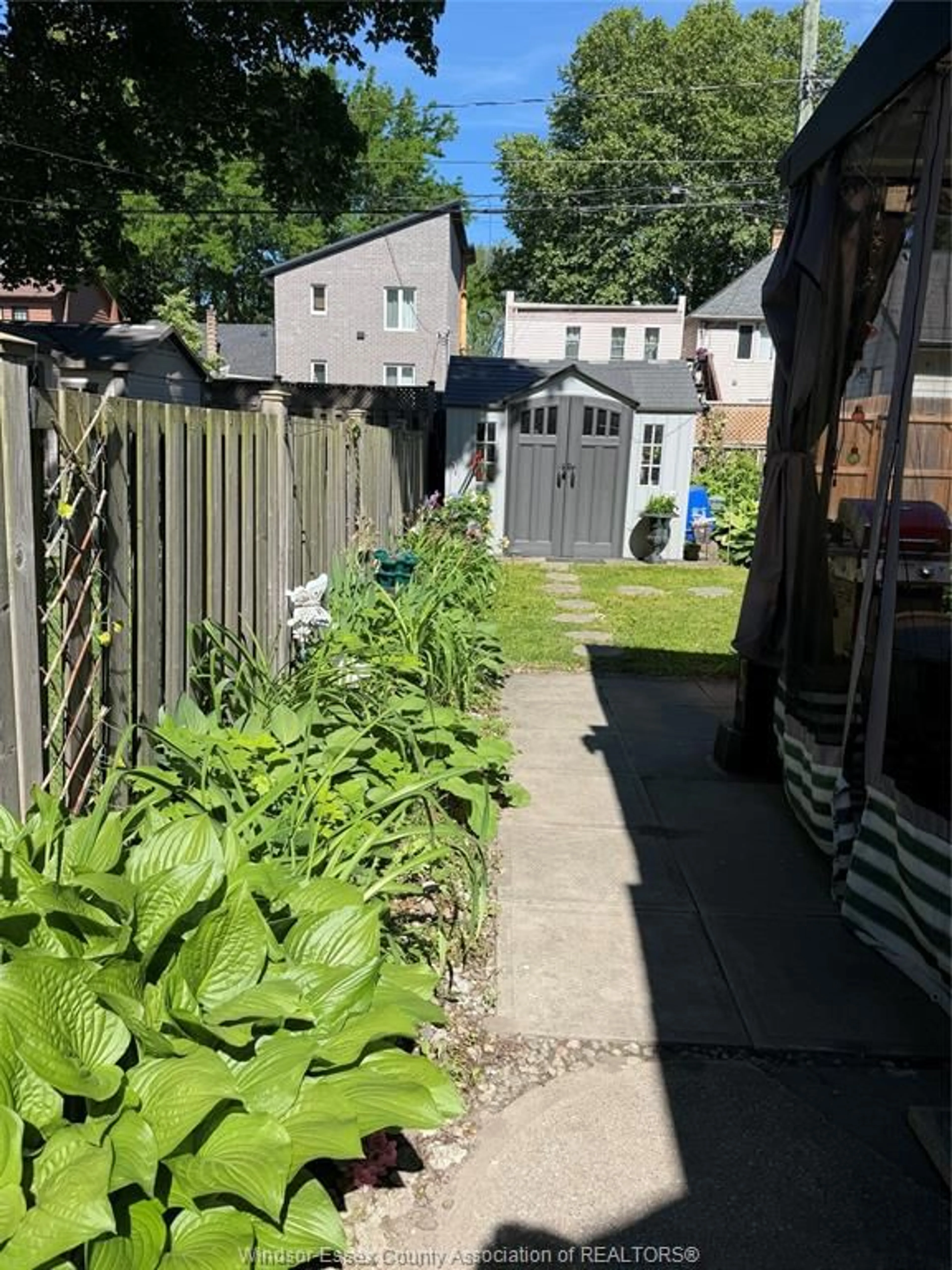 Patio, street for 3612 KING, Windsor Ontario N9C 1P5