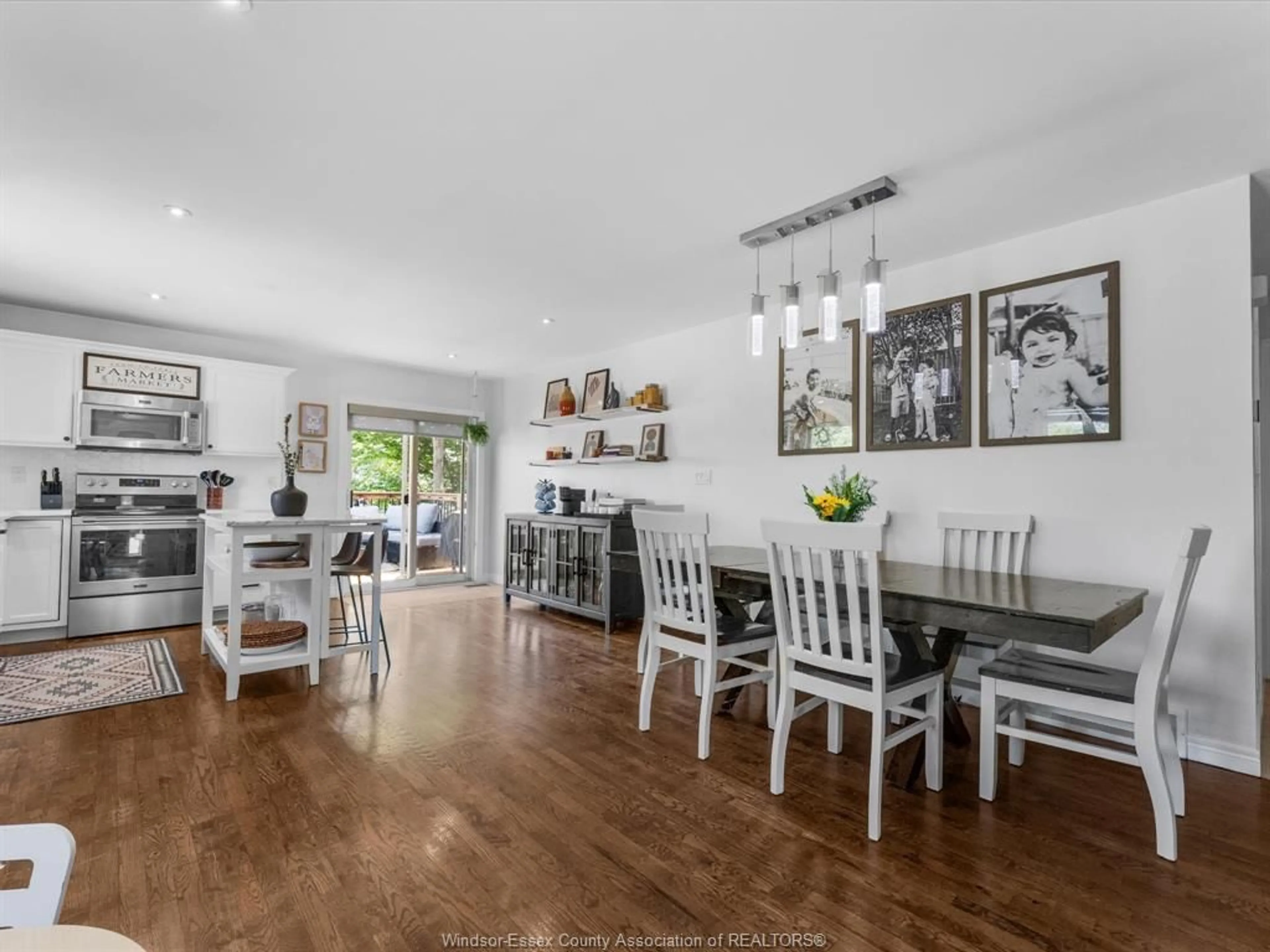 Dining room, wood/laminate floor for 261 Jewel, LaSalle Ontario N9J 3X3