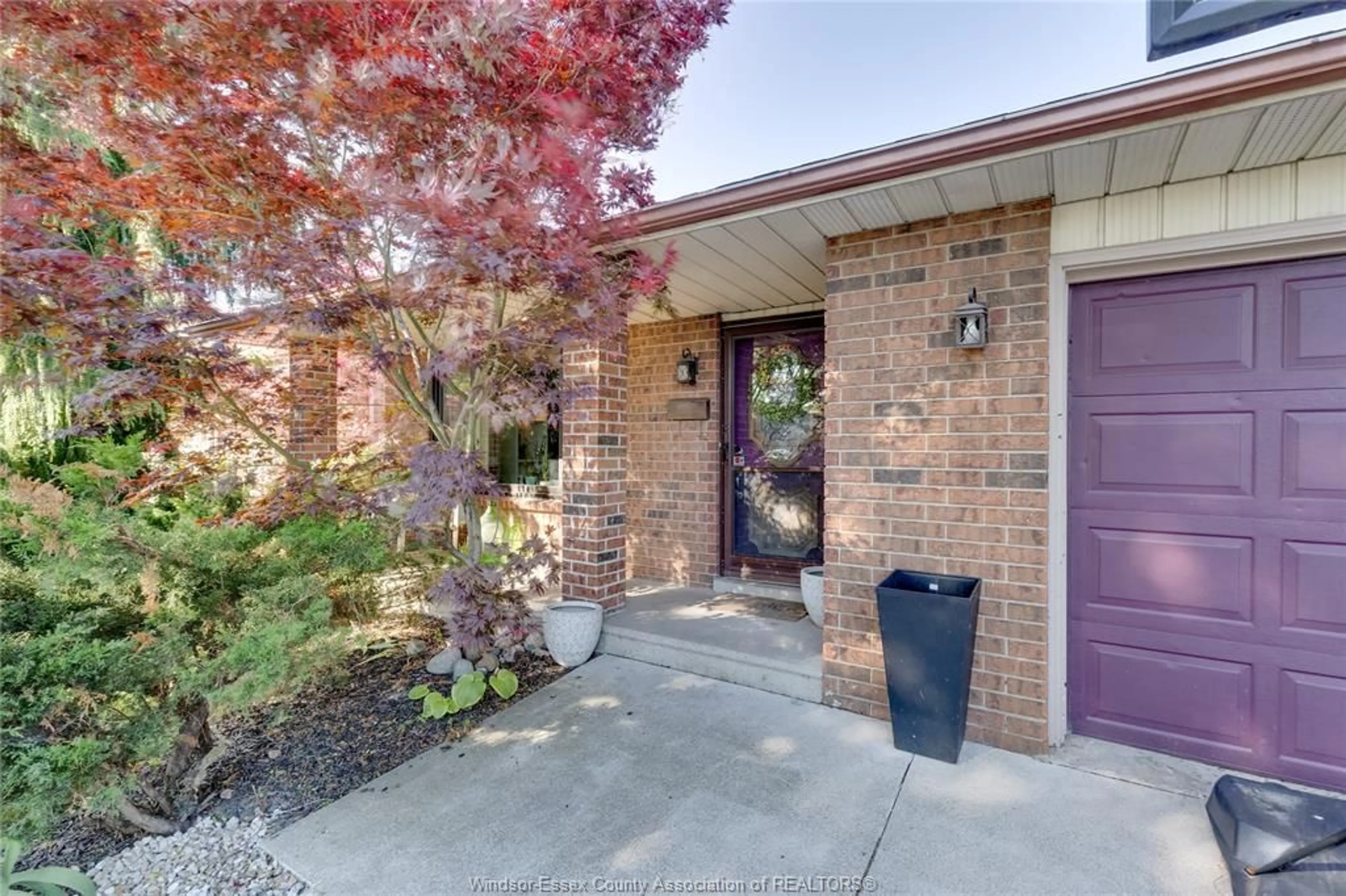 Home with brick exterior material, street for 2841 GARVEY Cres, Windsor Ontario N8W 4W7