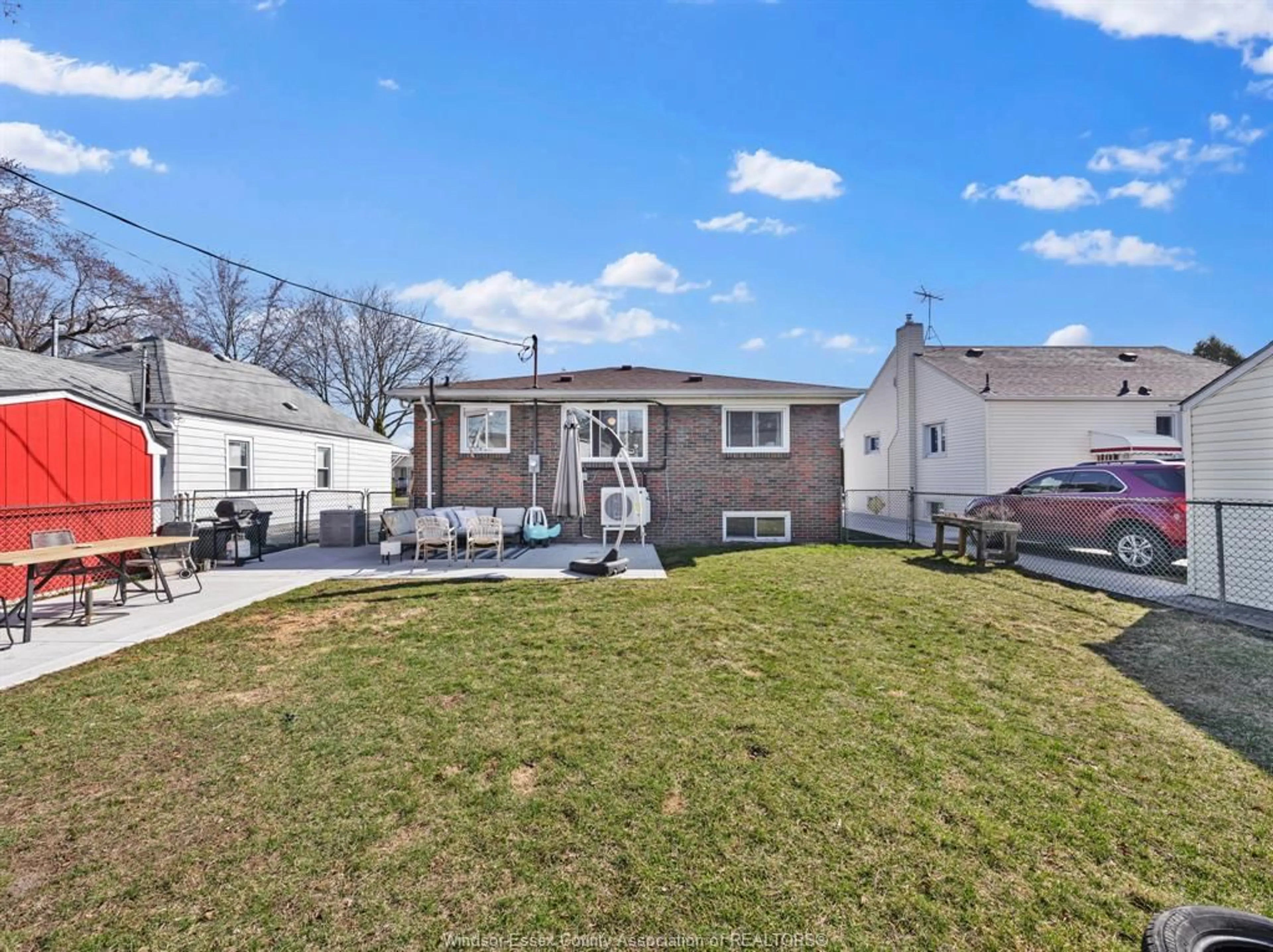 A pic from outside/outdoor area/front of a property/back of a property/a pic from drone, street for 2459 FRANCOIS Rd, Windsor Ontario N8W 4T3