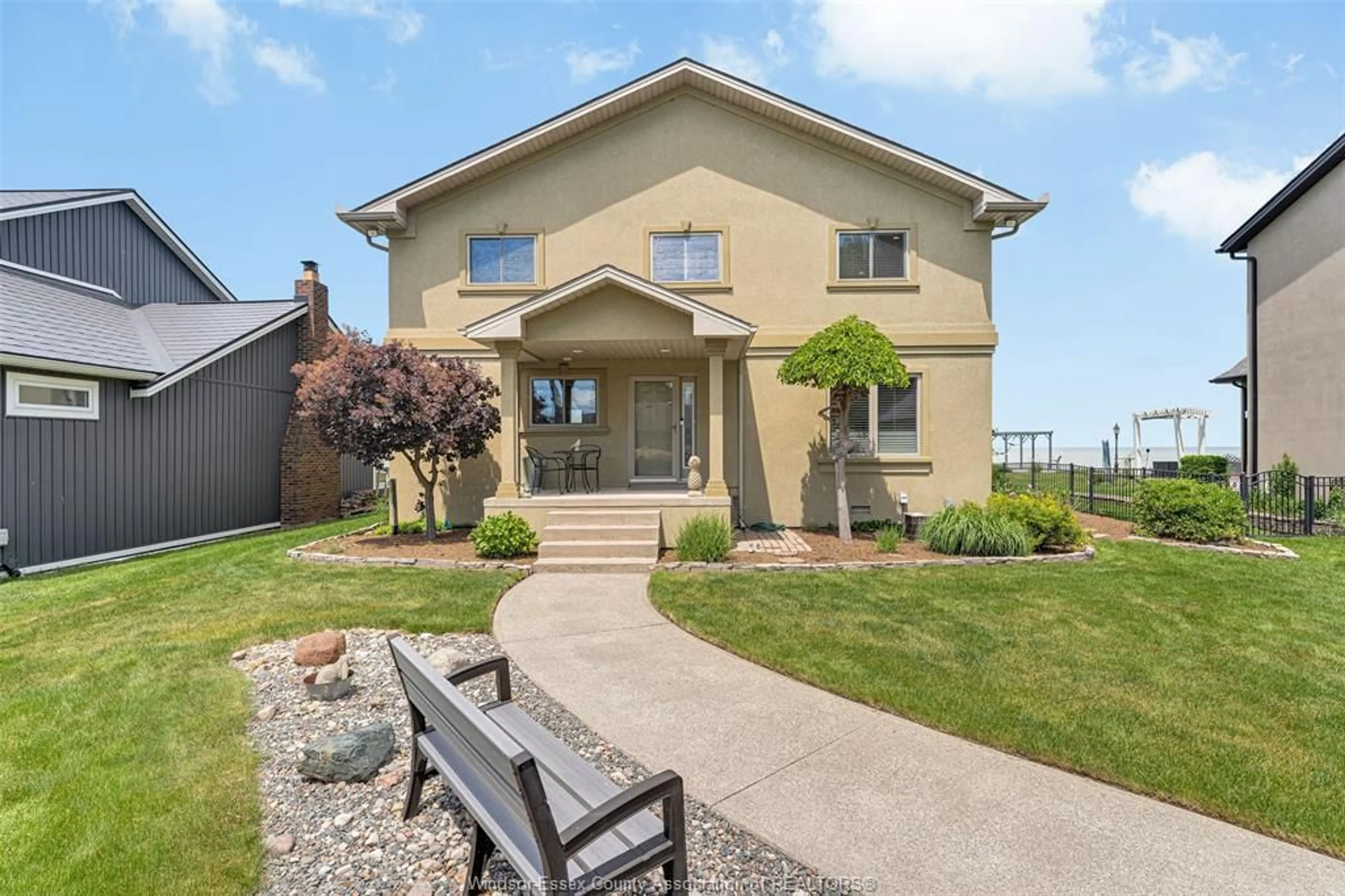 Unknown for 281 LAKEVIEW Dr, Belle River Ontario N0R 1A0