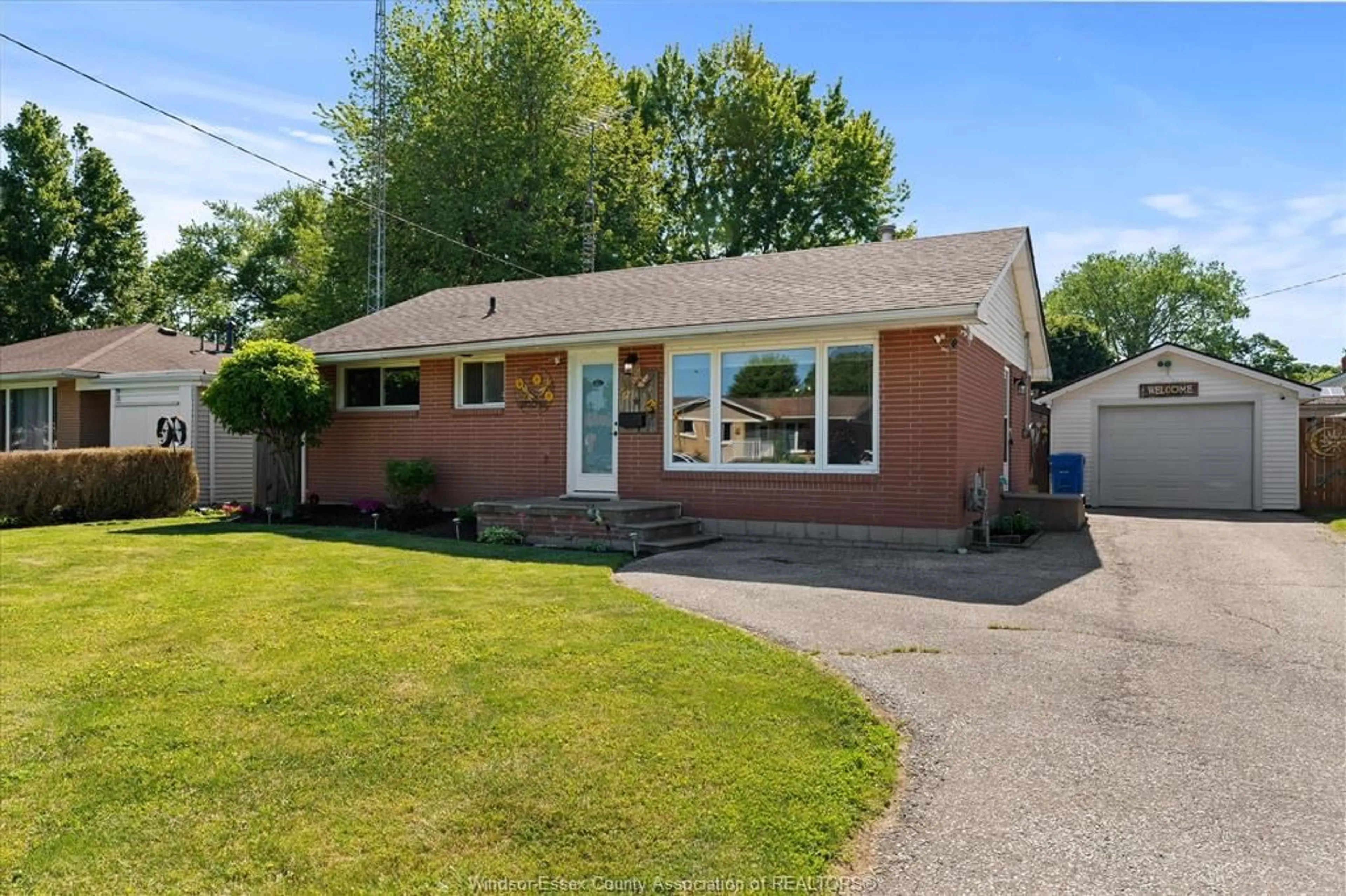Unknown for 67 Danforth Ave, Leamington Ontario N8H 2P8