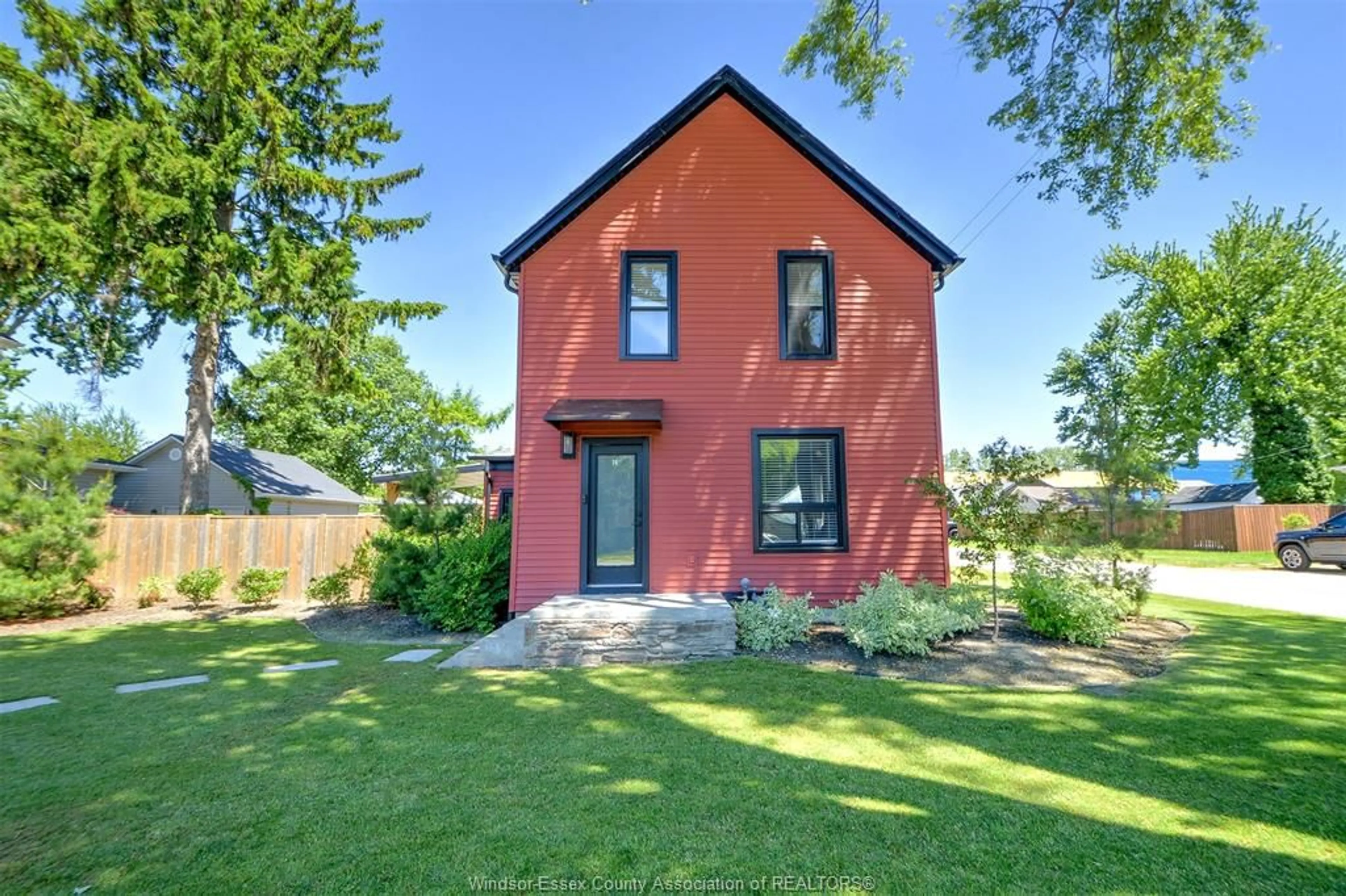 Home with brick exterior material, street for 74 MUNGER, Harrow Ontario N0R 1G0