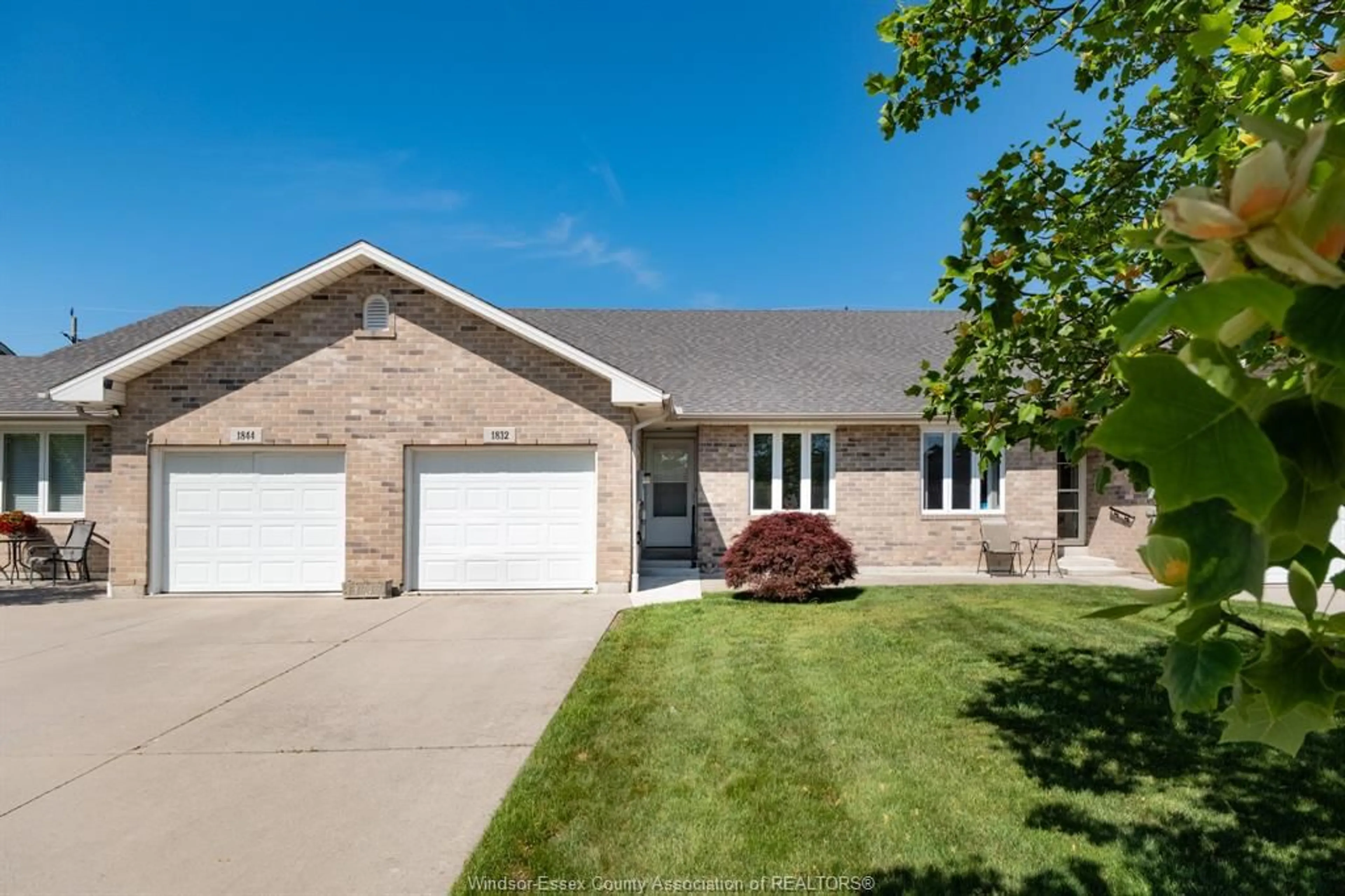 Home with brick exterior material, street for 1832 BANWELL, Windsor Ontario N8P 1X1