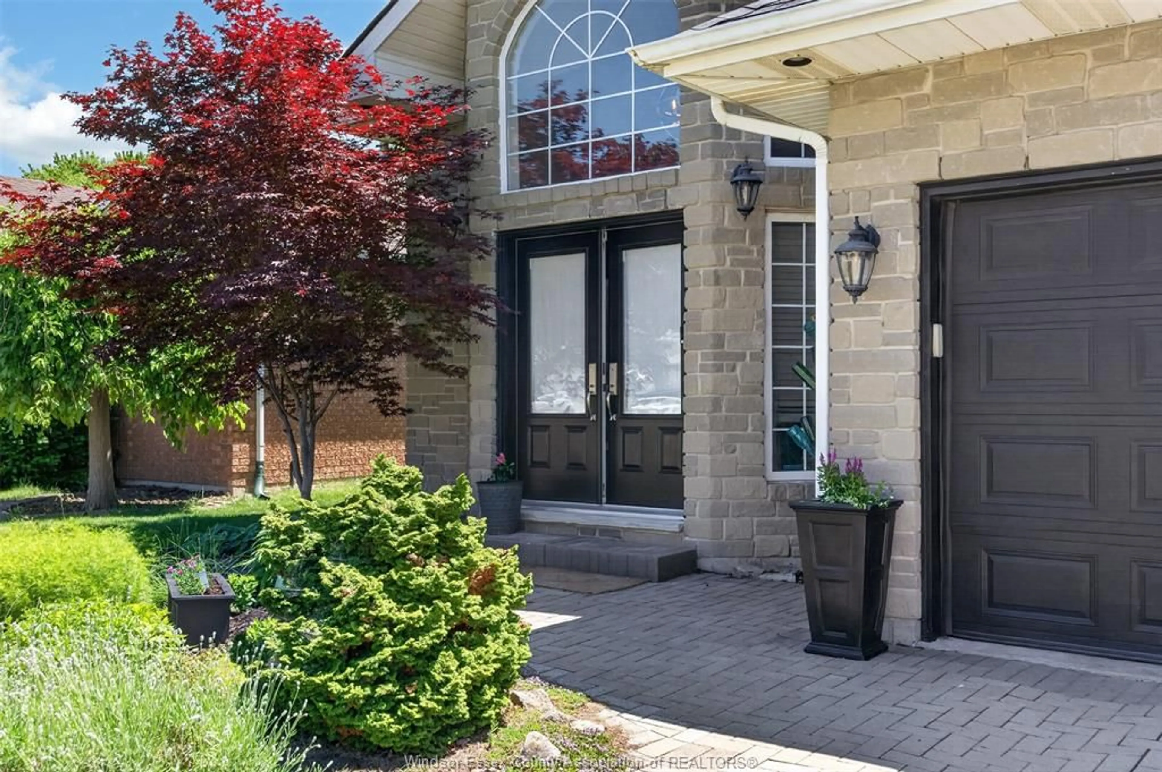 Unknown for 4333 Golfcourse, Windsor Ontario N9G 2P4