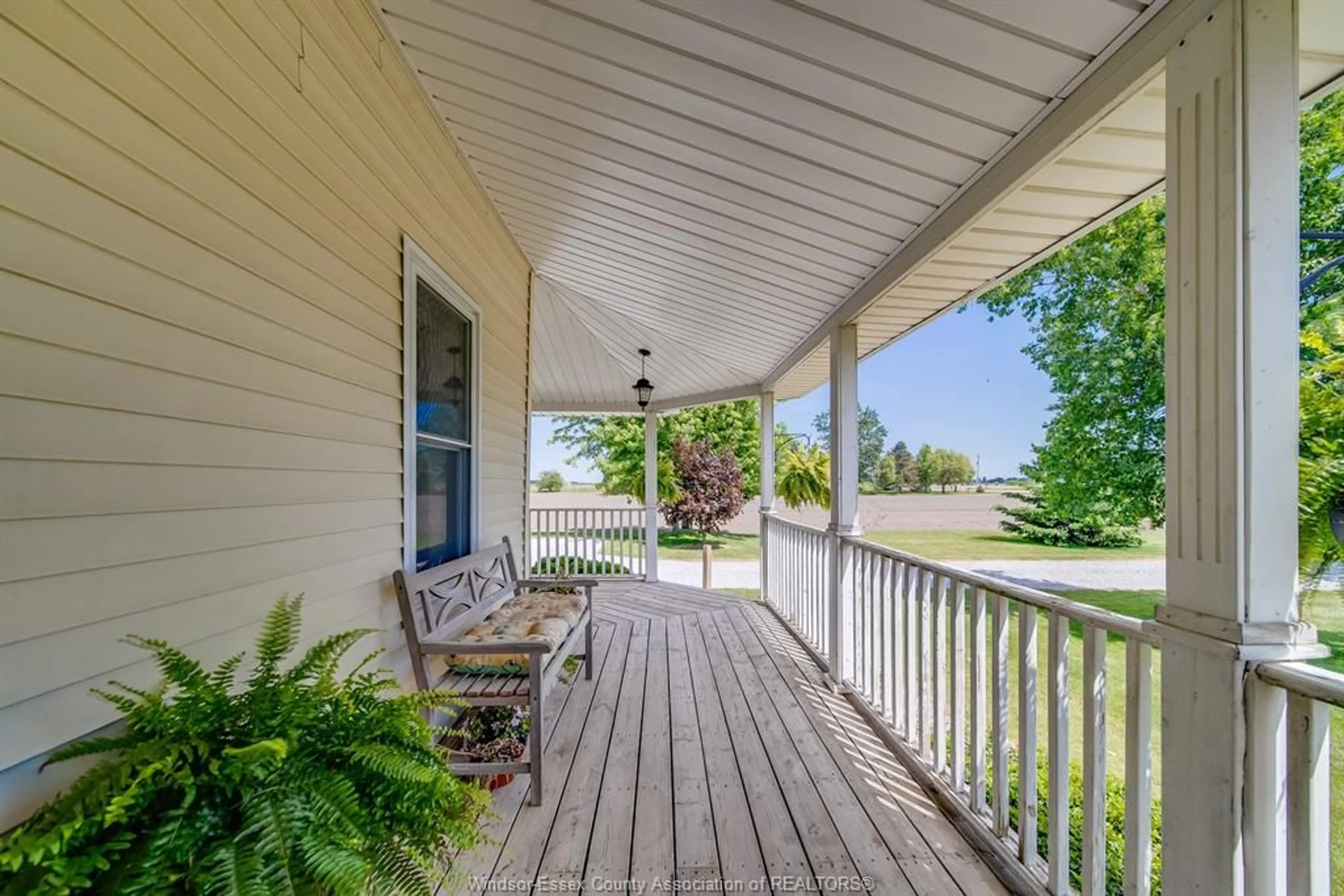 Patio, water/lake/river/ocean view for 829 COUNTY RD 14, Leamington Ontario N8H 3V8
