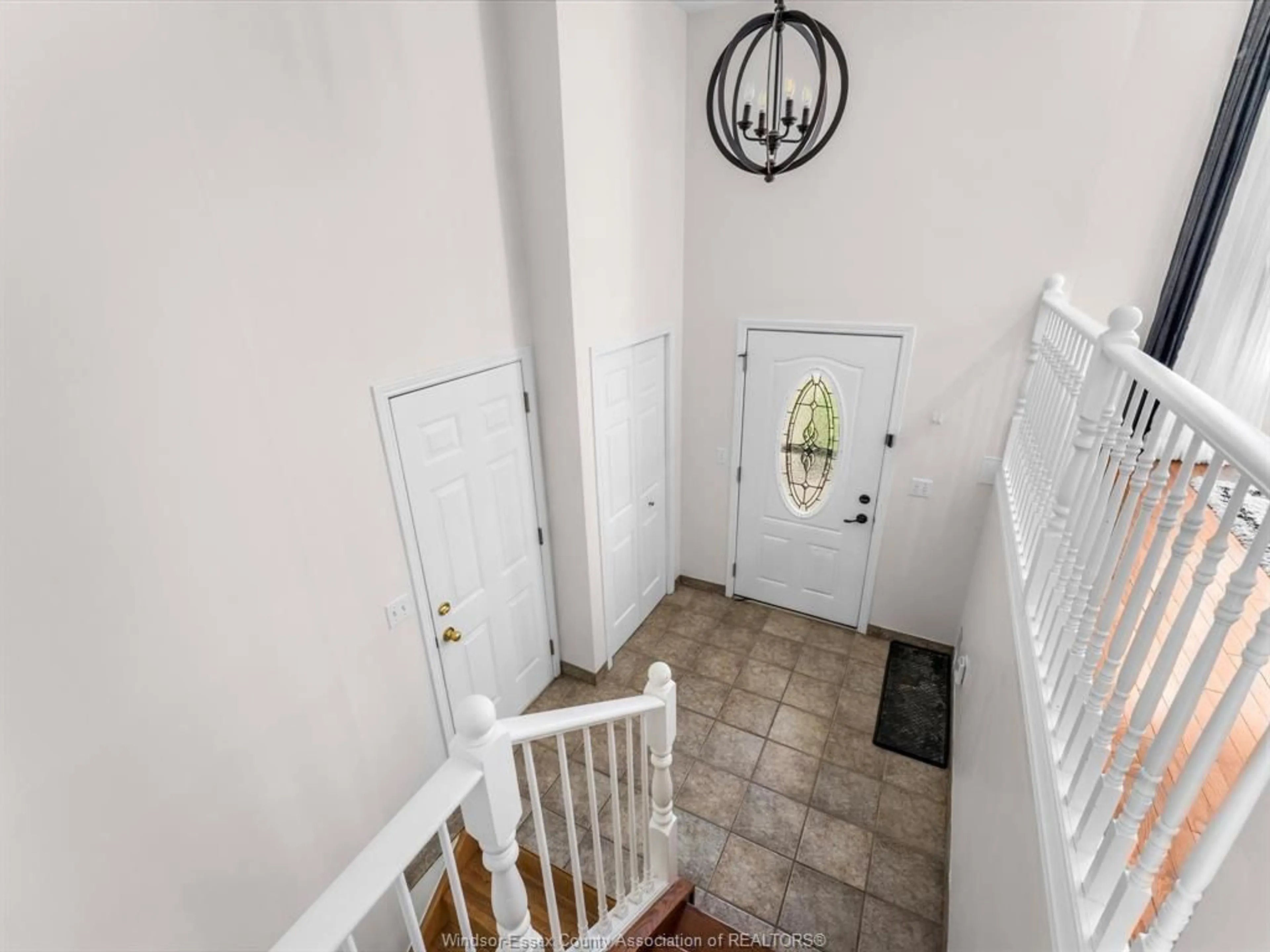 Indoor entryway for 791 HELENA Cres, Belle River Ontario N8L 0L1