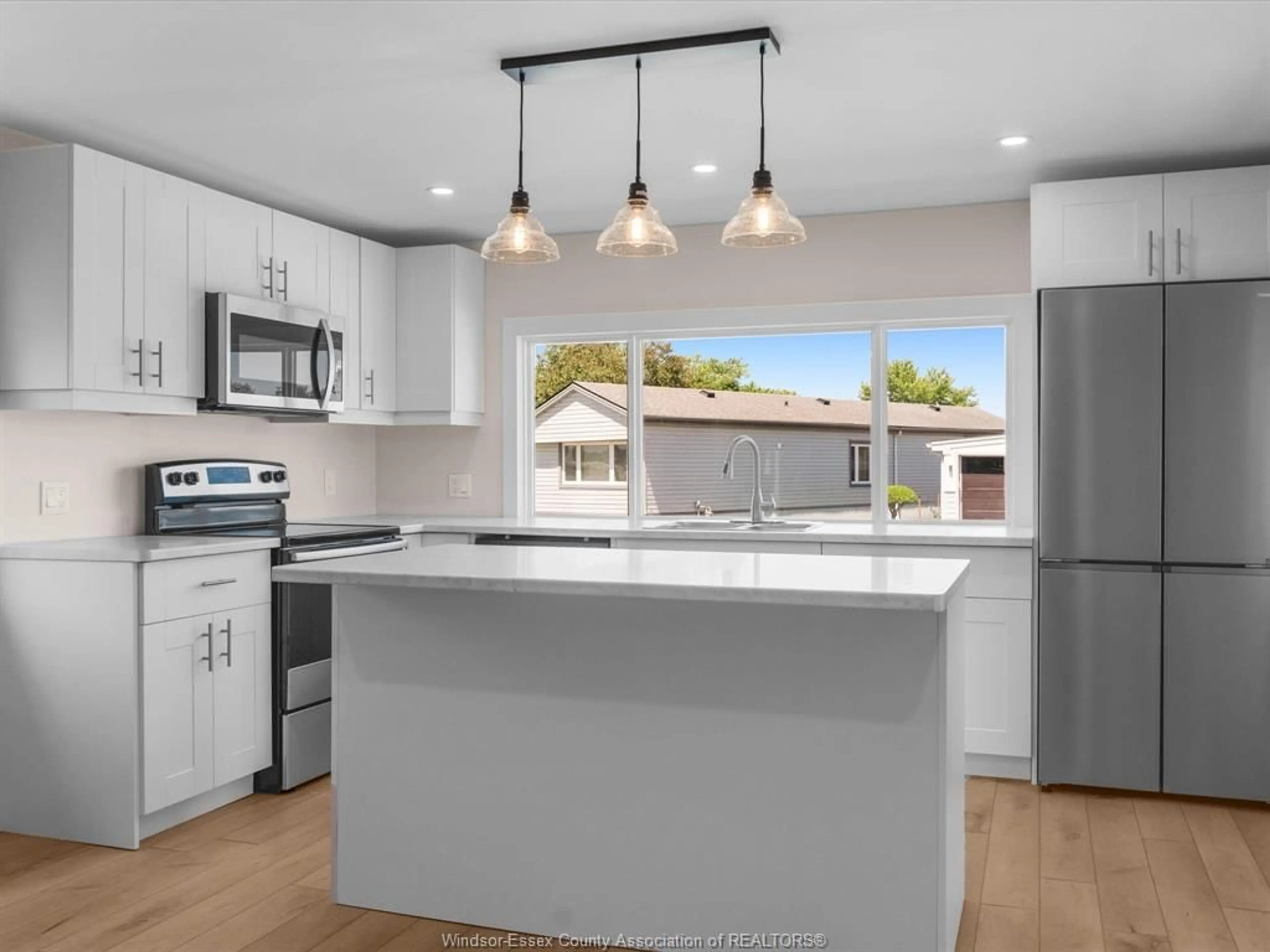 Open concept kitchen, unknown for 44 Miriam Crt, Essex Ontario N8M 1Z2