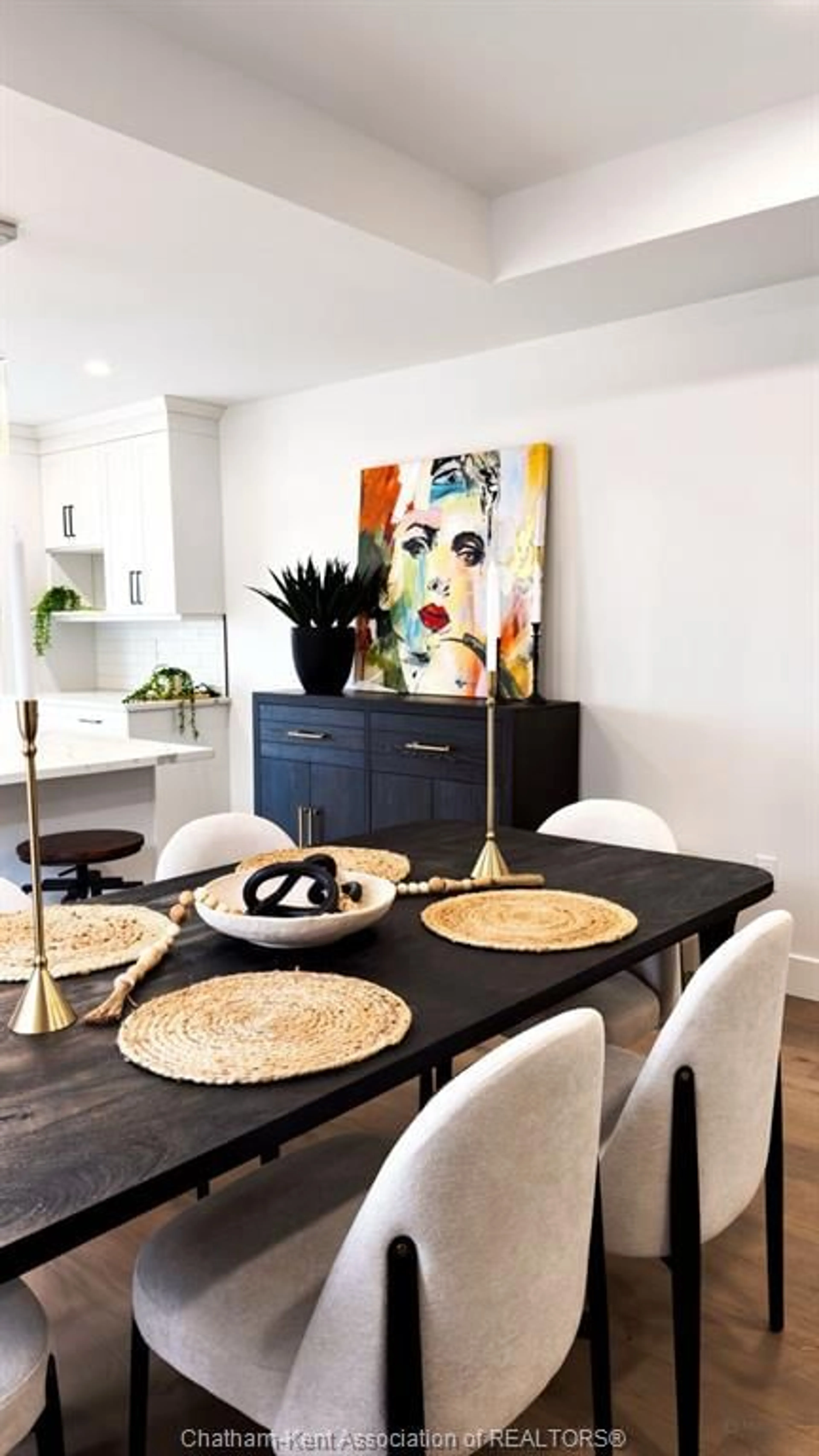 Contemporary kitchen, unknown for 608 INDIAN CREEK Rd, Chatham Ontario N7M 5J5