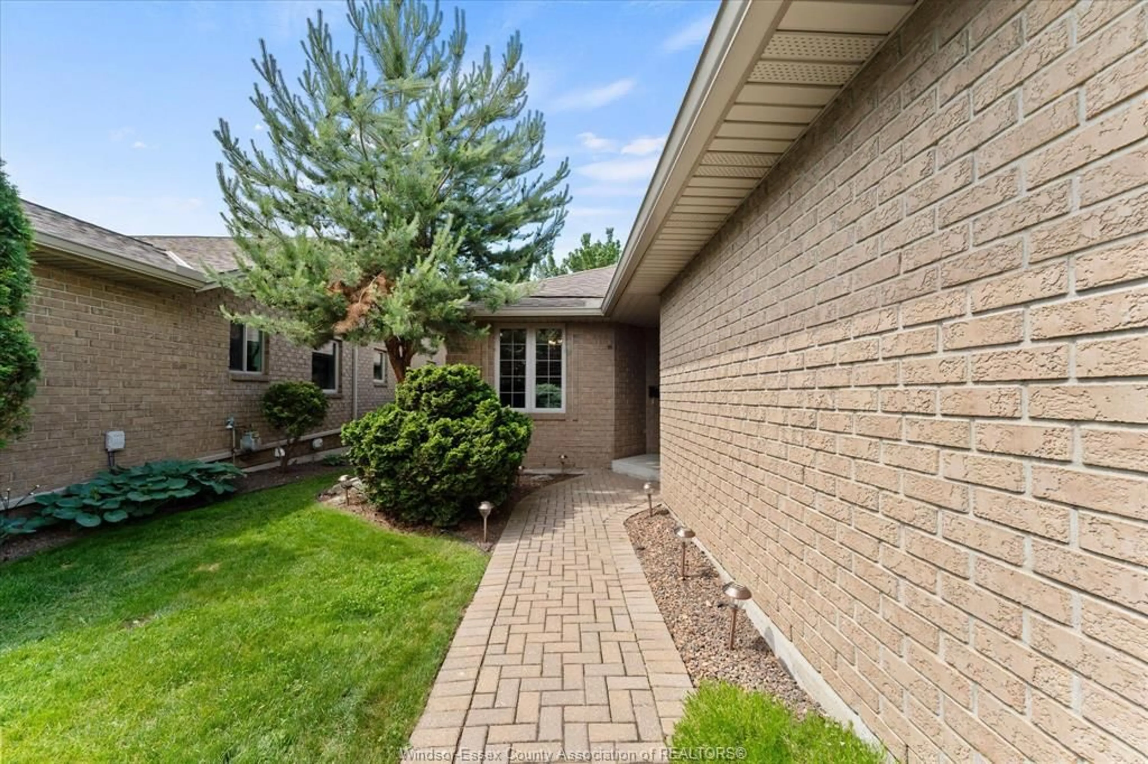 Home with brick exterior material, street for 1077 HACIENDA Way, Windsor Ontario N9G 2T7