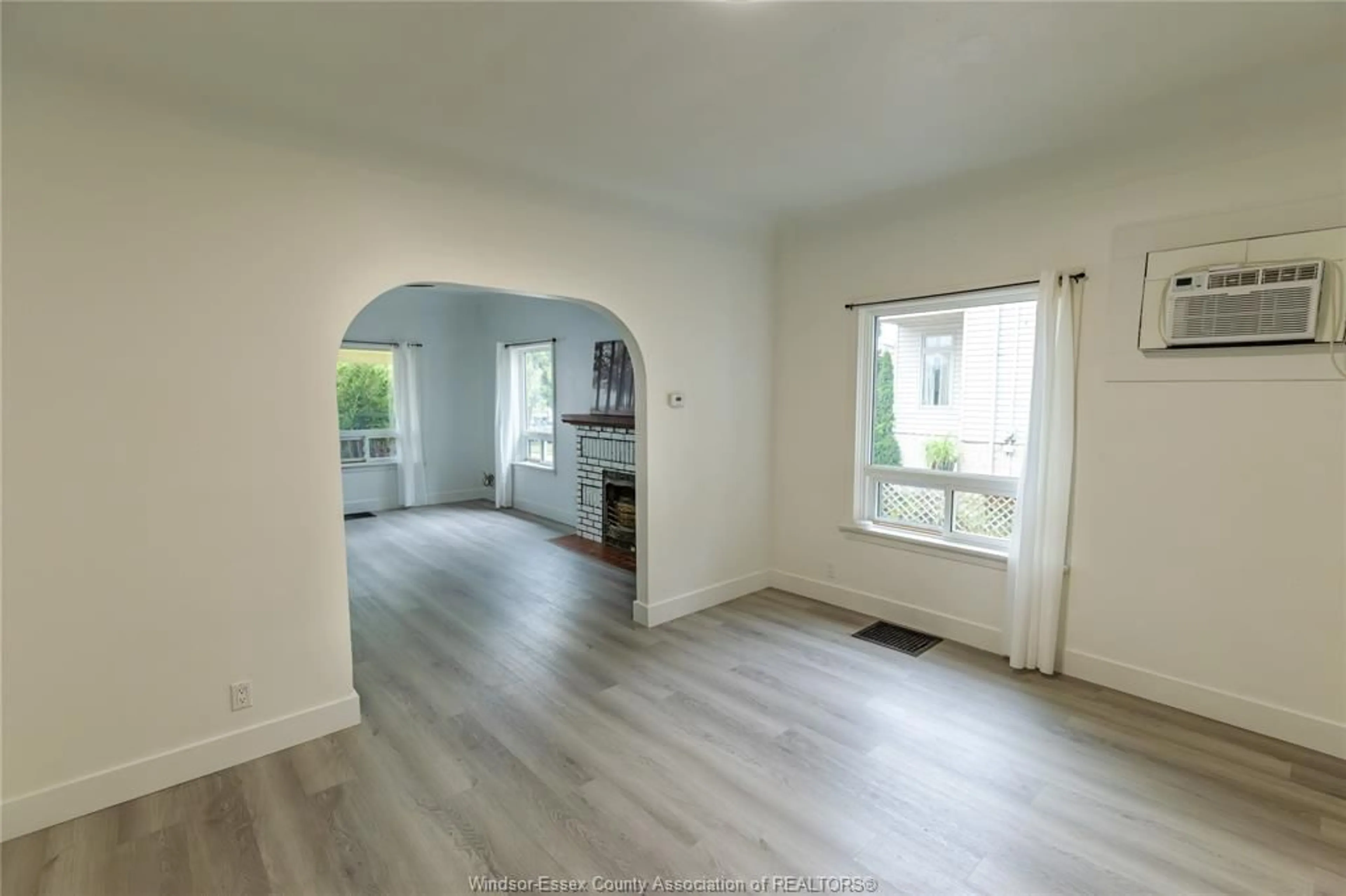 A pic of a room for 36 BARTHE, Chatham Ontario N7L 1T4