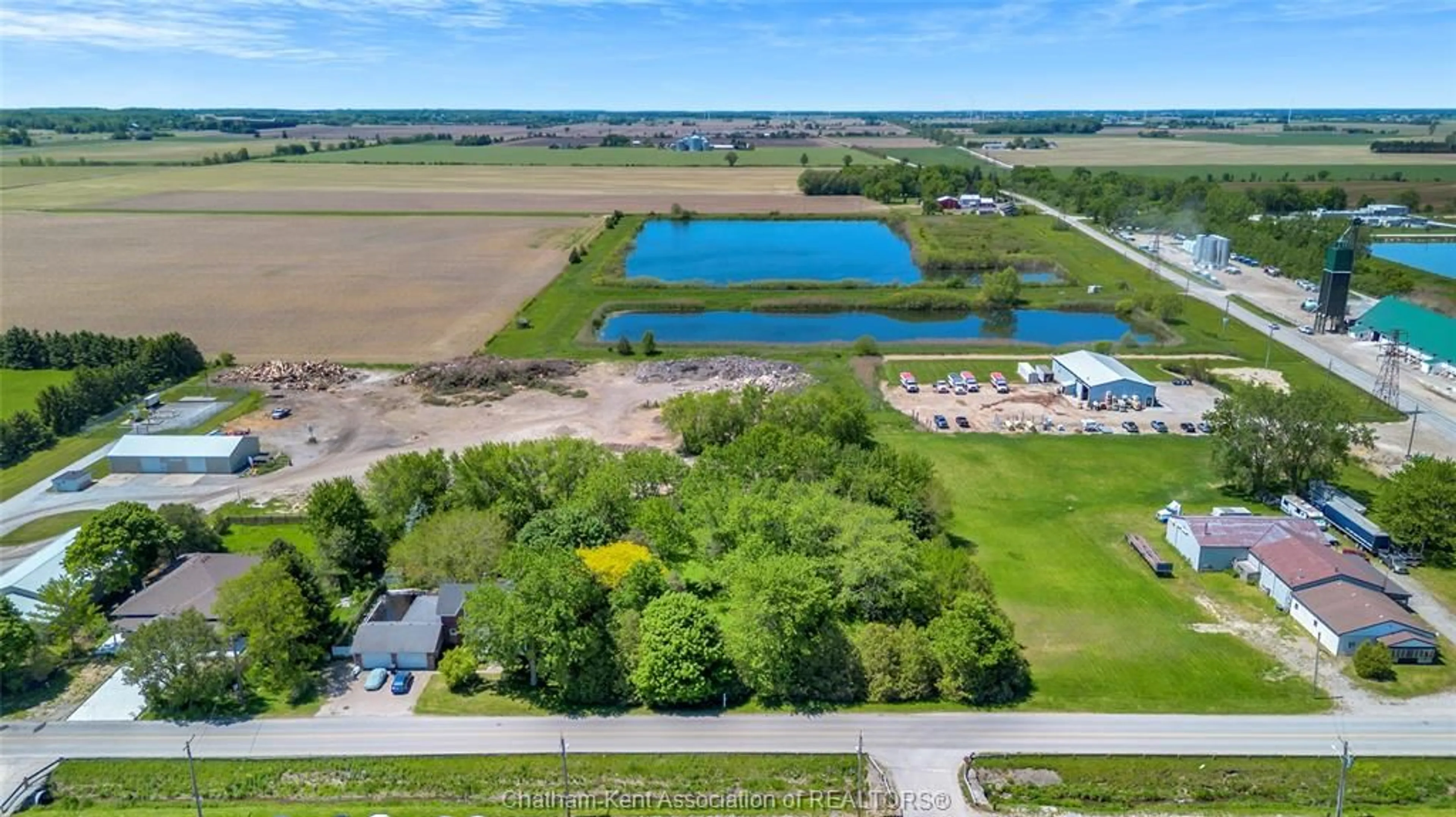 A pic from outside/outdoor area/front of a property/back of a property/a pic from drone, water/lake/river/ocean view for 106 Erie St, Ridgetown Ontario N0P 2C0