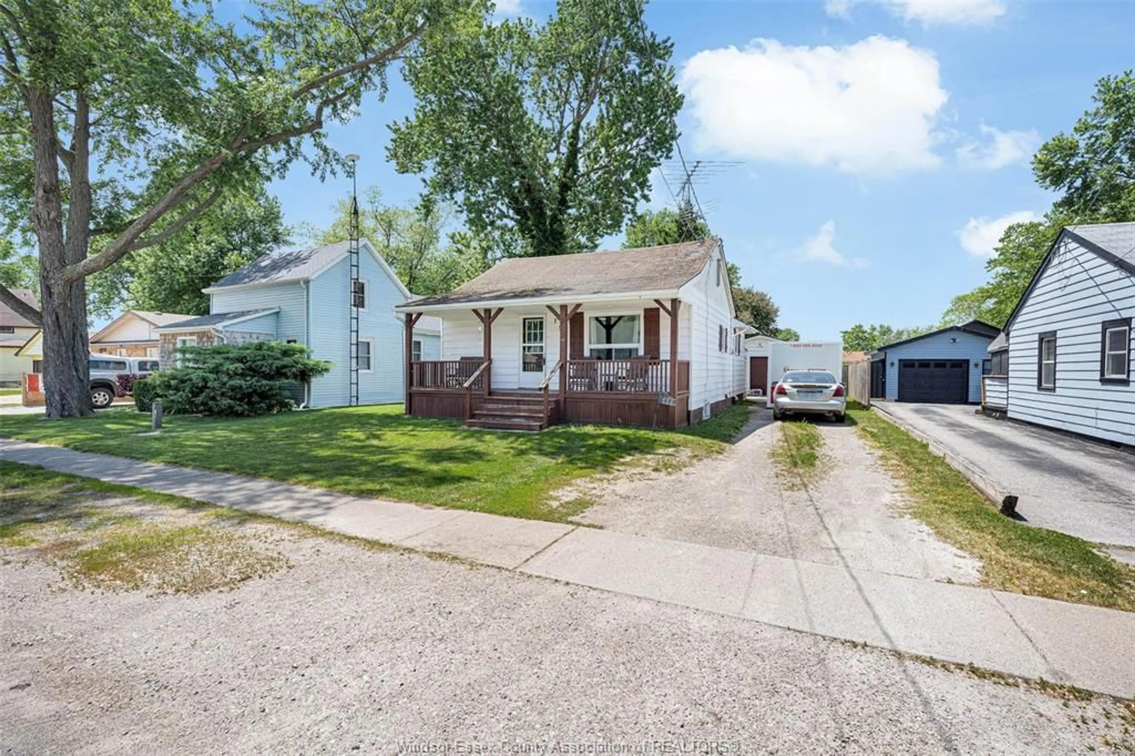 Unknown for 156 FOURTH St, Belle River Ontario N0R 1A0