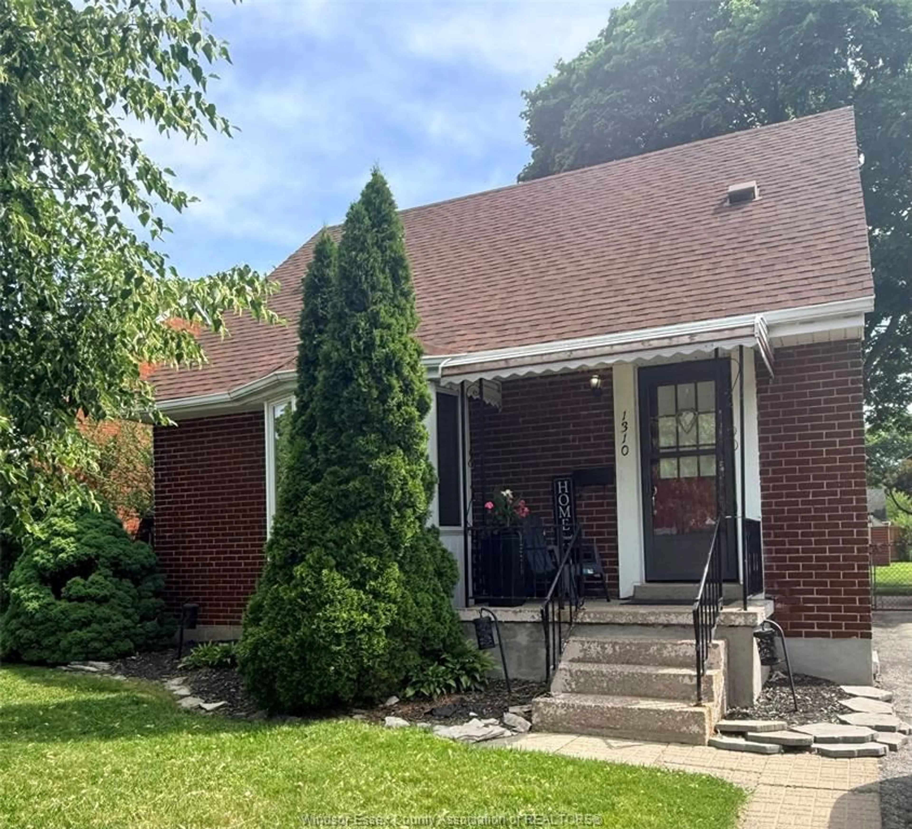 Home with brick exterior material, street for 1310 ASKIN Ave, Windsor Ontario N9B 2Y1