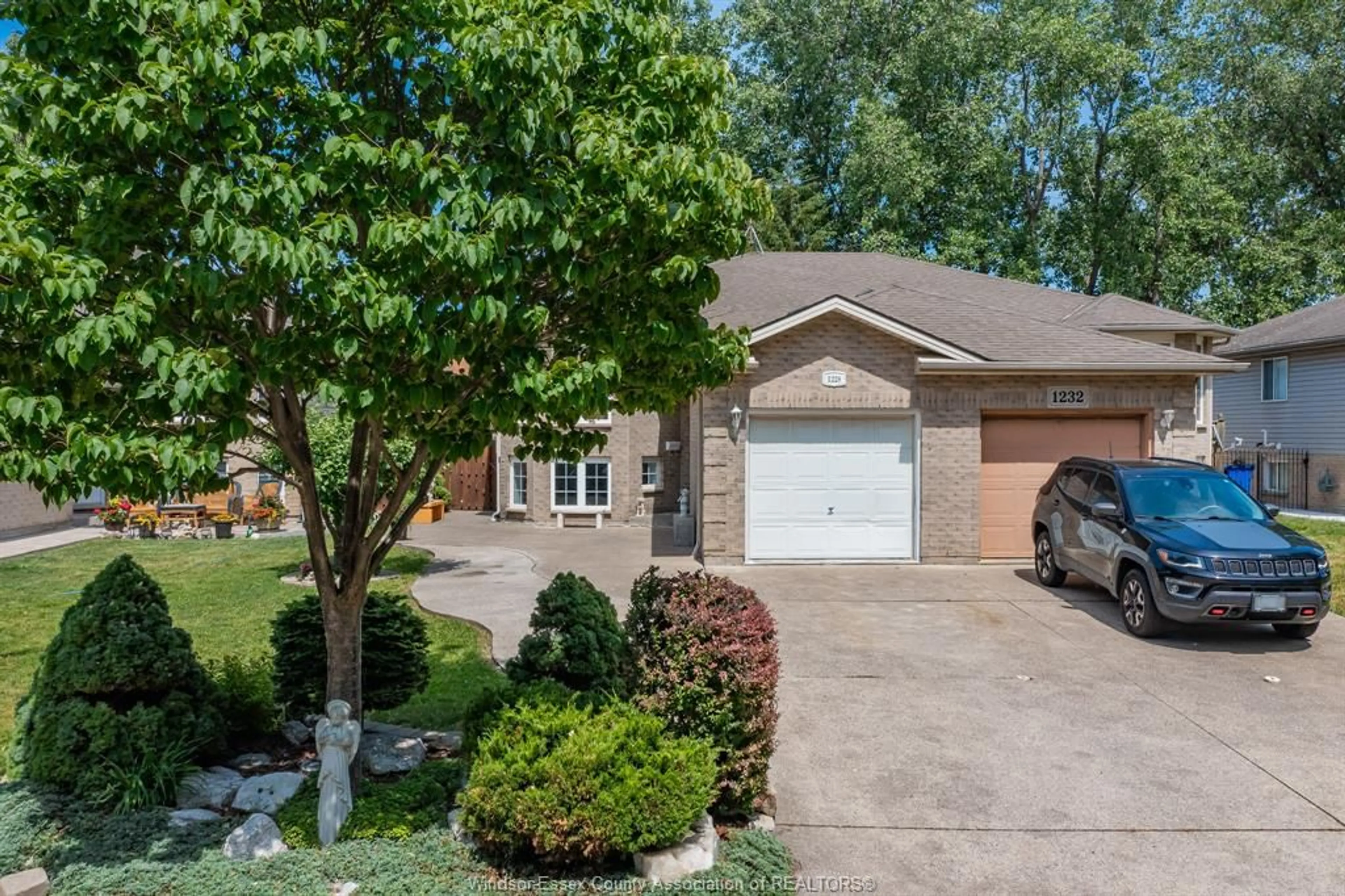 Home with brick exterior material, street for 1228 ST. PAUL, Windsor Ontario N8S 4T7