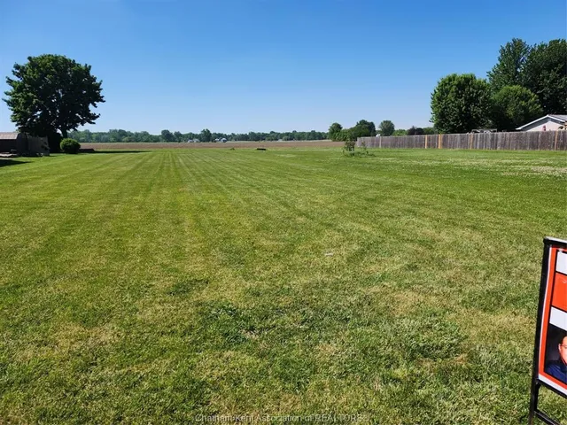 7005 DUFFERIN Ave, Wallaceburg 3