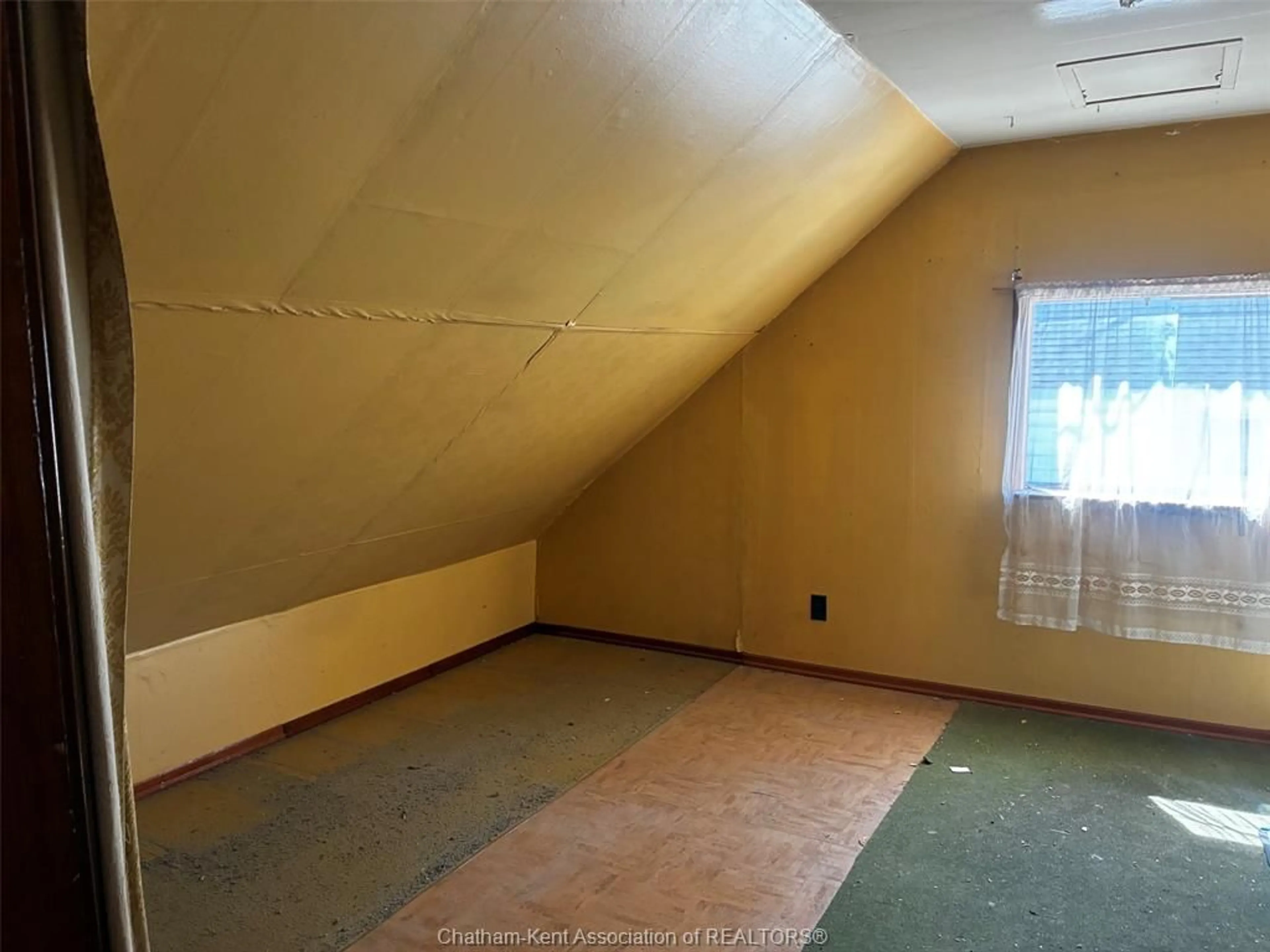 A pic of a room for 48 Fraser St, Wallaceburg Ontario N8A 3W6
