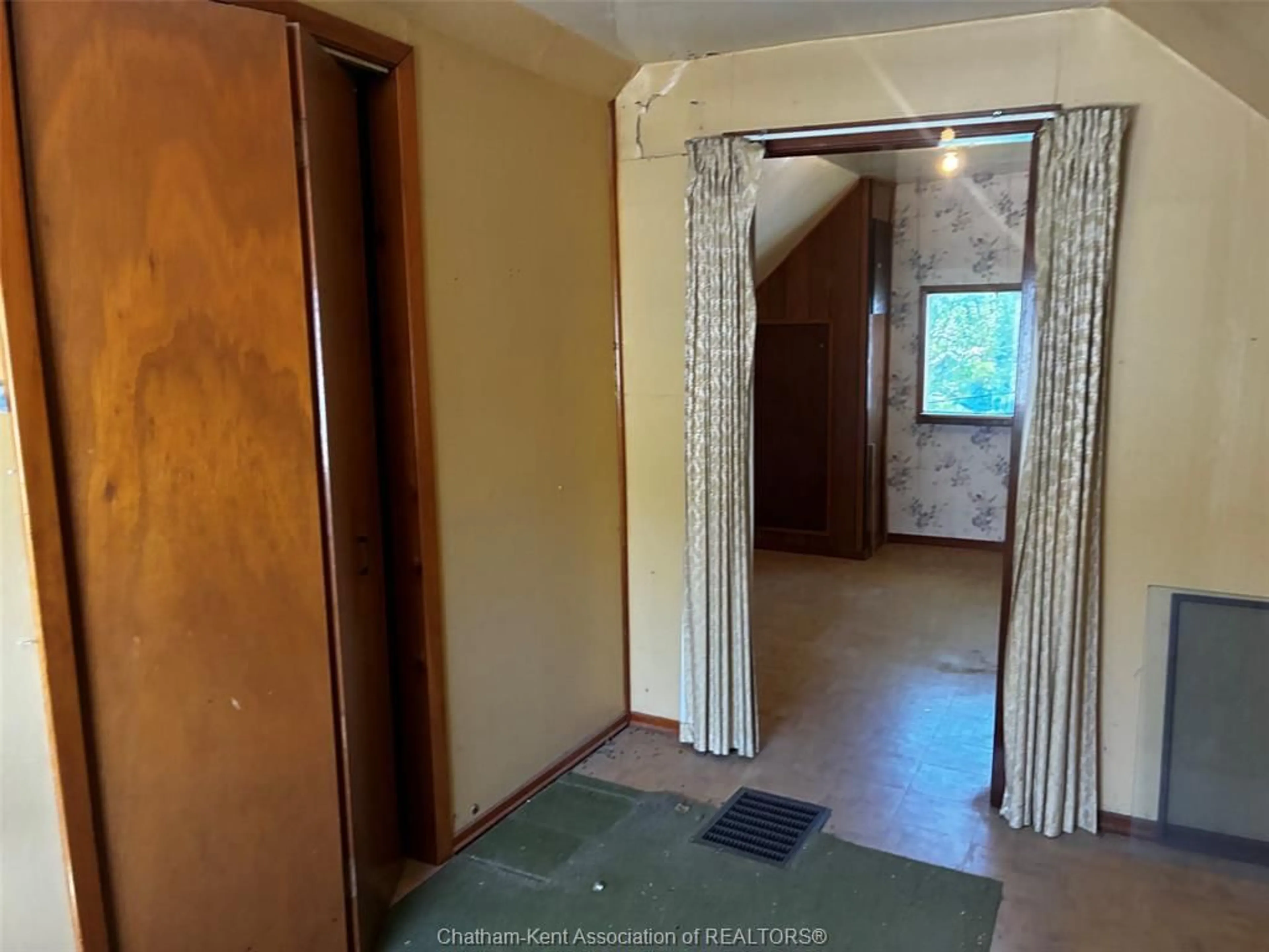 A pic of a room for 48 Fraser St, Wallaceburg Ontario N8A 3W6