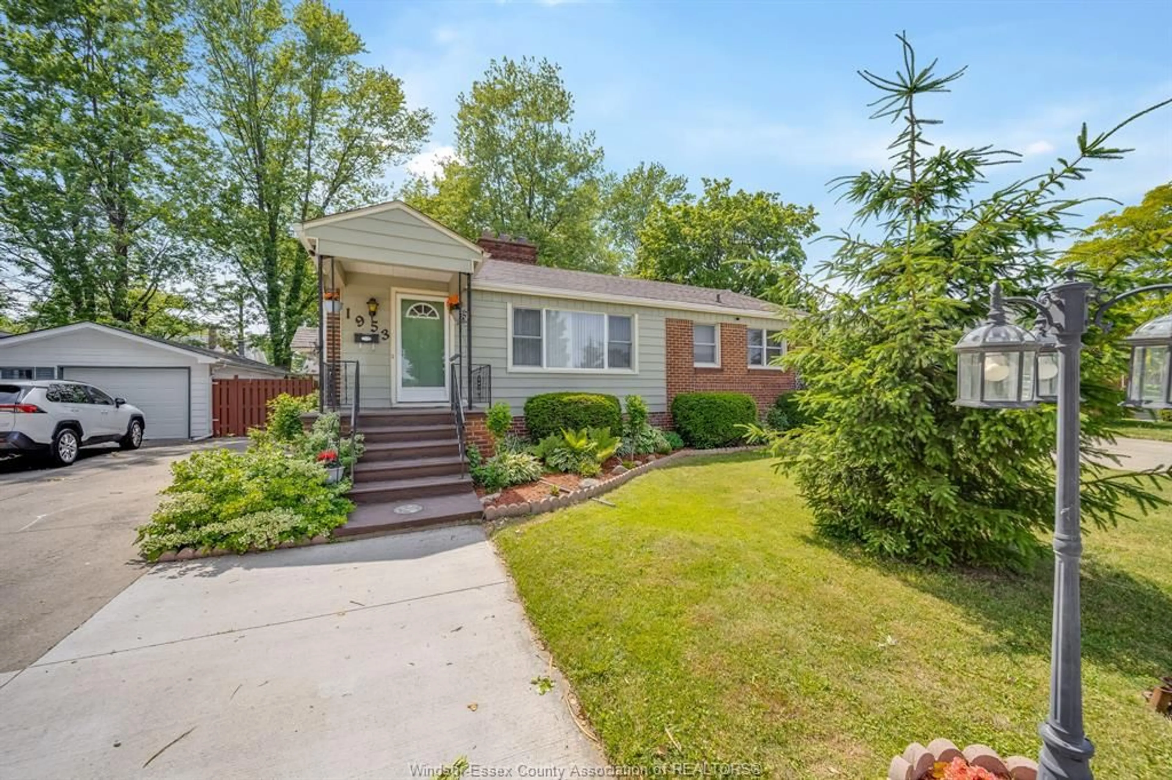 Home with brick exterior material, street for 1953 OLIVE Rd, Windsor Ontario N8T 1R4