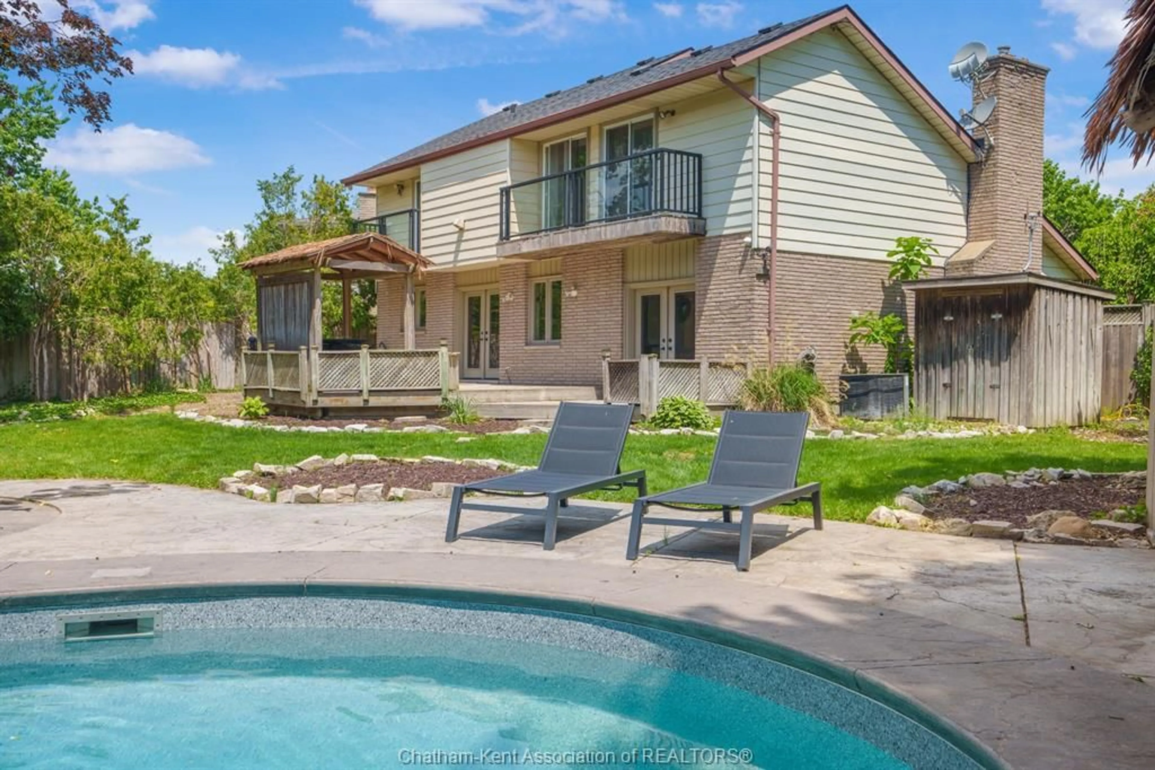 Unknown for 74 UNIVERSITY Dr, Chatham Ontario N7L 4V5